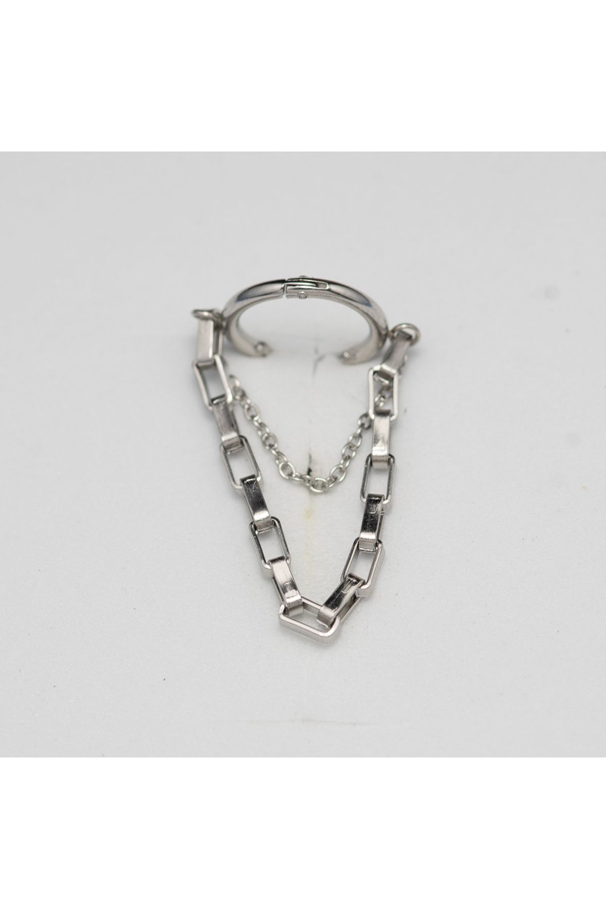 Piercing by Sever ZİNCİRLİ MODEL 8 mm HALKA ÇELİK PIERCING… GÜMÜŞ/SILVER RENKLİ (TARGUS HELIX CONCH FLAT)