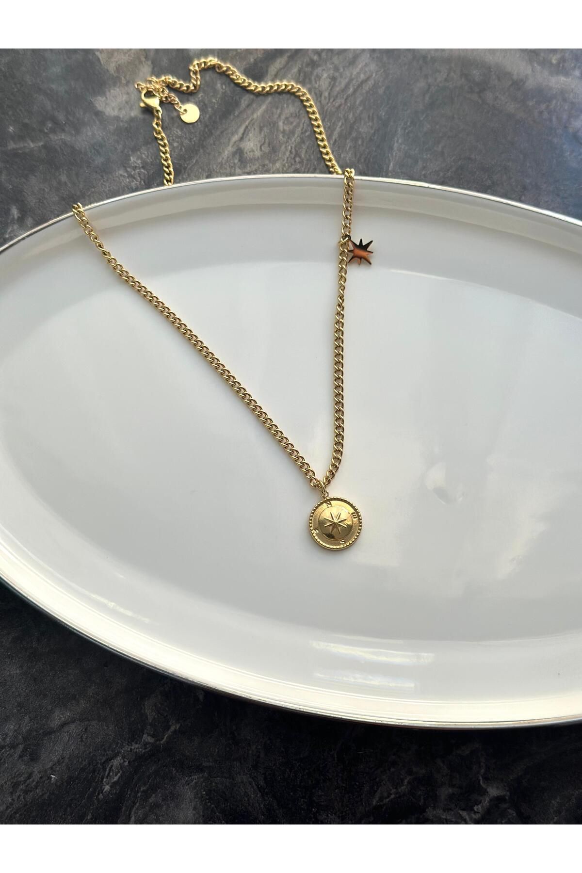 Nera Accessories Kolye