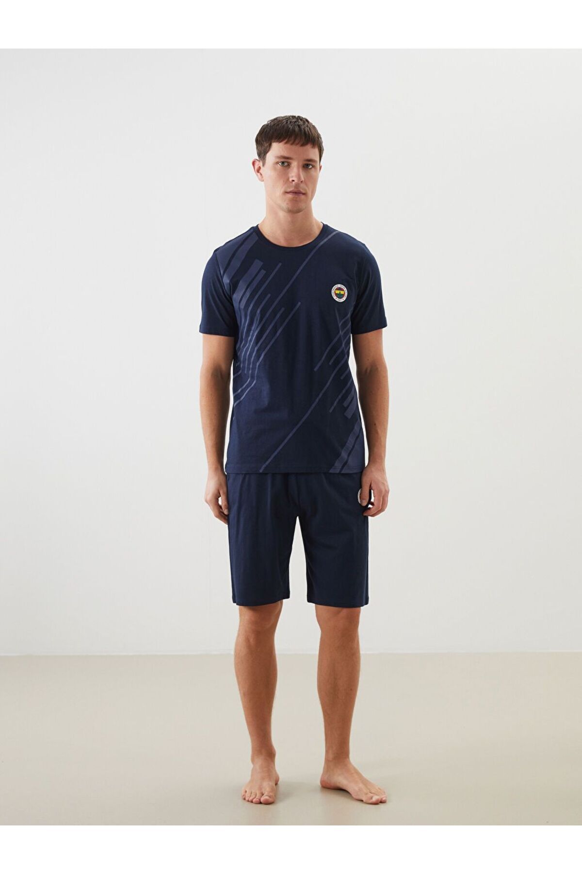 LC Waikiki Standart Kalıp Fenerbahçe Baskılı Erkek Şortlu Pijama Takımı