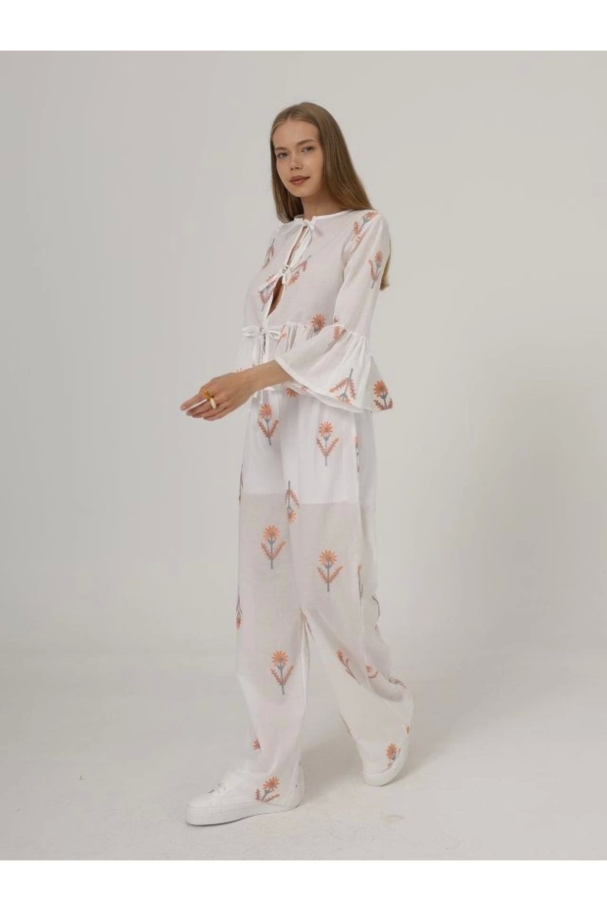 POLEXP Beyaz İşlemeli Oversize Pantolon