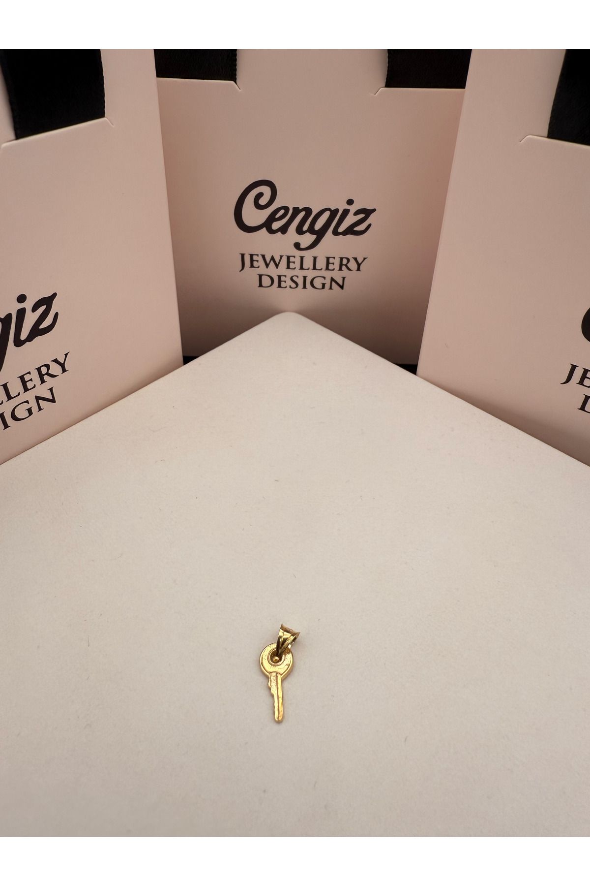 cengizjewellery 14 Ayar Altın Anahtar Kolye Ucu