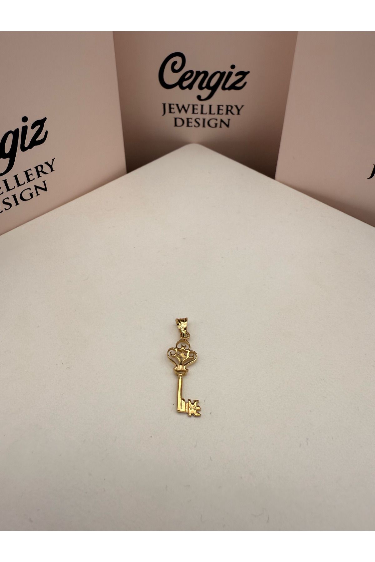 cengizjewellery 14 Ayar Altın Anahtar Kolye Ucu
