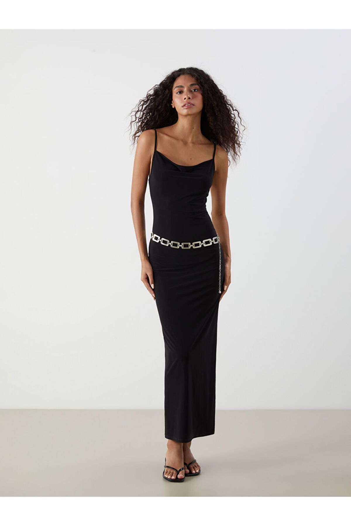 LC Waikiki XSIDE Siyah Dökümlü Yaka Askılı Bodycon Elbise S5QA79Z8NVY25