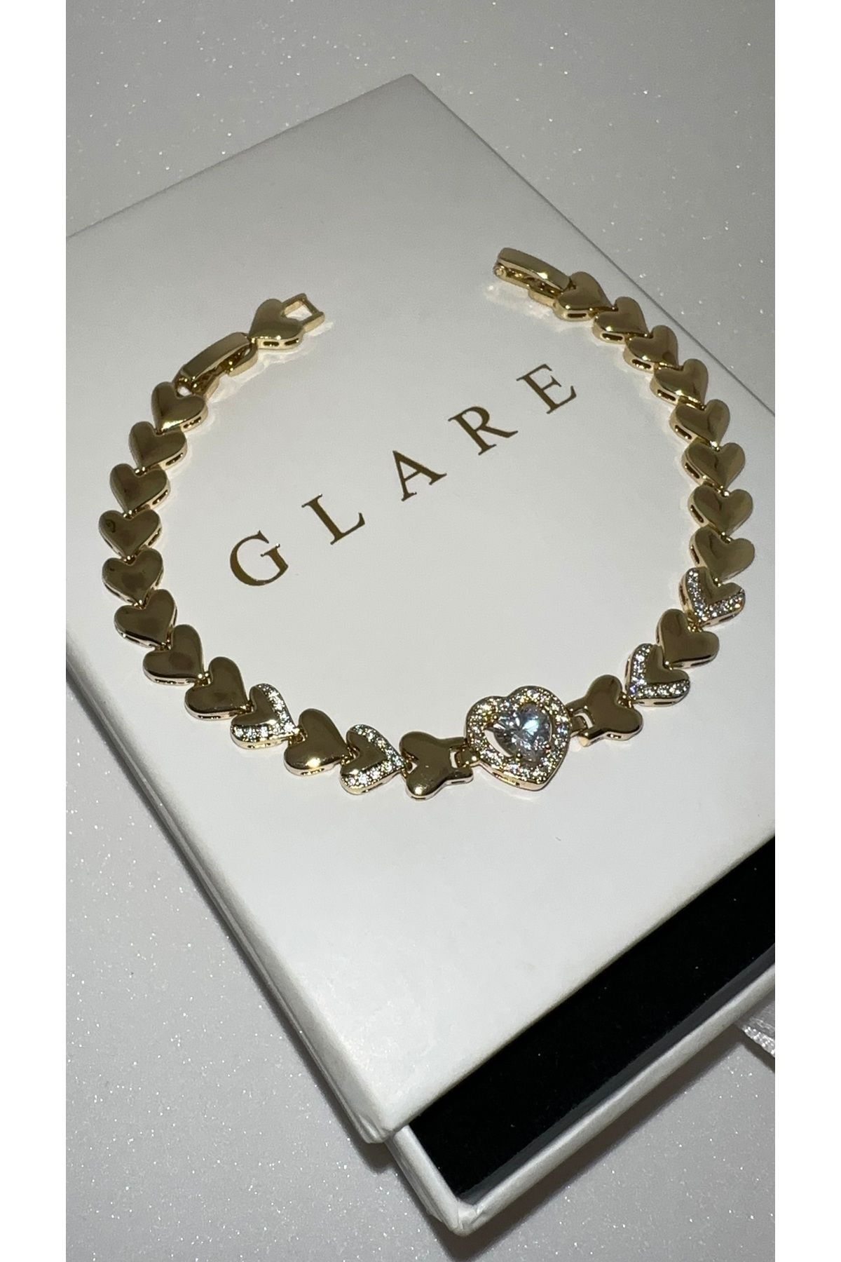 GLARE JEWELRY 14k Altın Renginde Kalp Taşlı Tasarım Pırlanta Modeli Zincir Çelik Bileklik 15+3cm