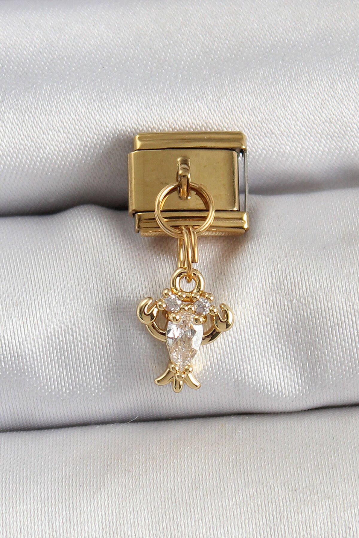 Avantaj Kapıda ® 316L Çelik Sallantılı Zirkon Taşlı Yengeç Model Gold Renk Nomination Charm