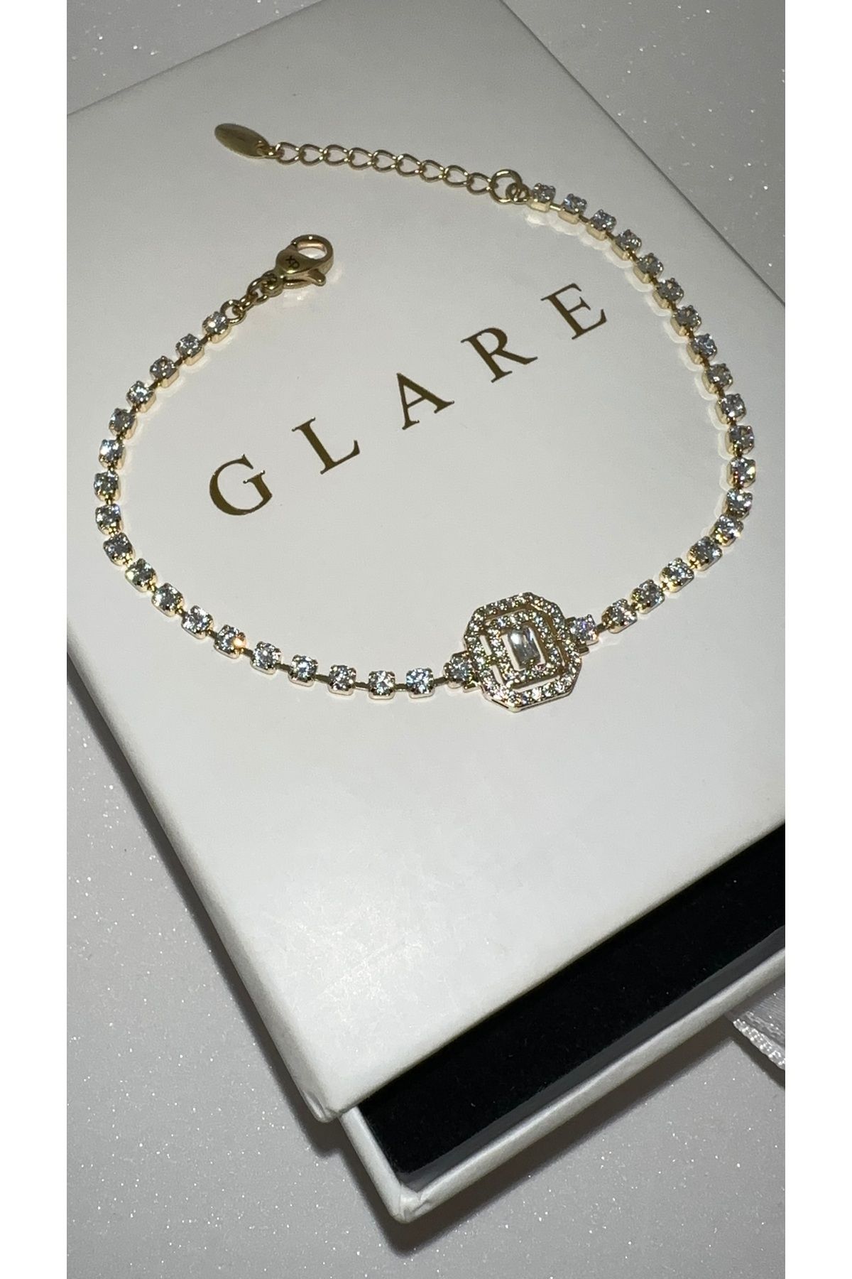 GLARE JEWELRY Baget Taşlı 14k Altın Renginde Lüks Pırlanta Modeli Zincir Çelik Bileklik 15+3cm