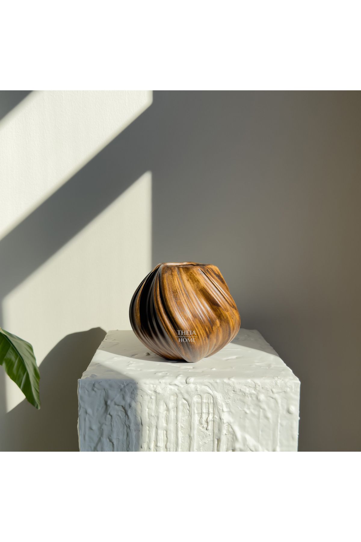 THEIA HOME Seramik Ahşap Görünümlü Burgulu Vazo