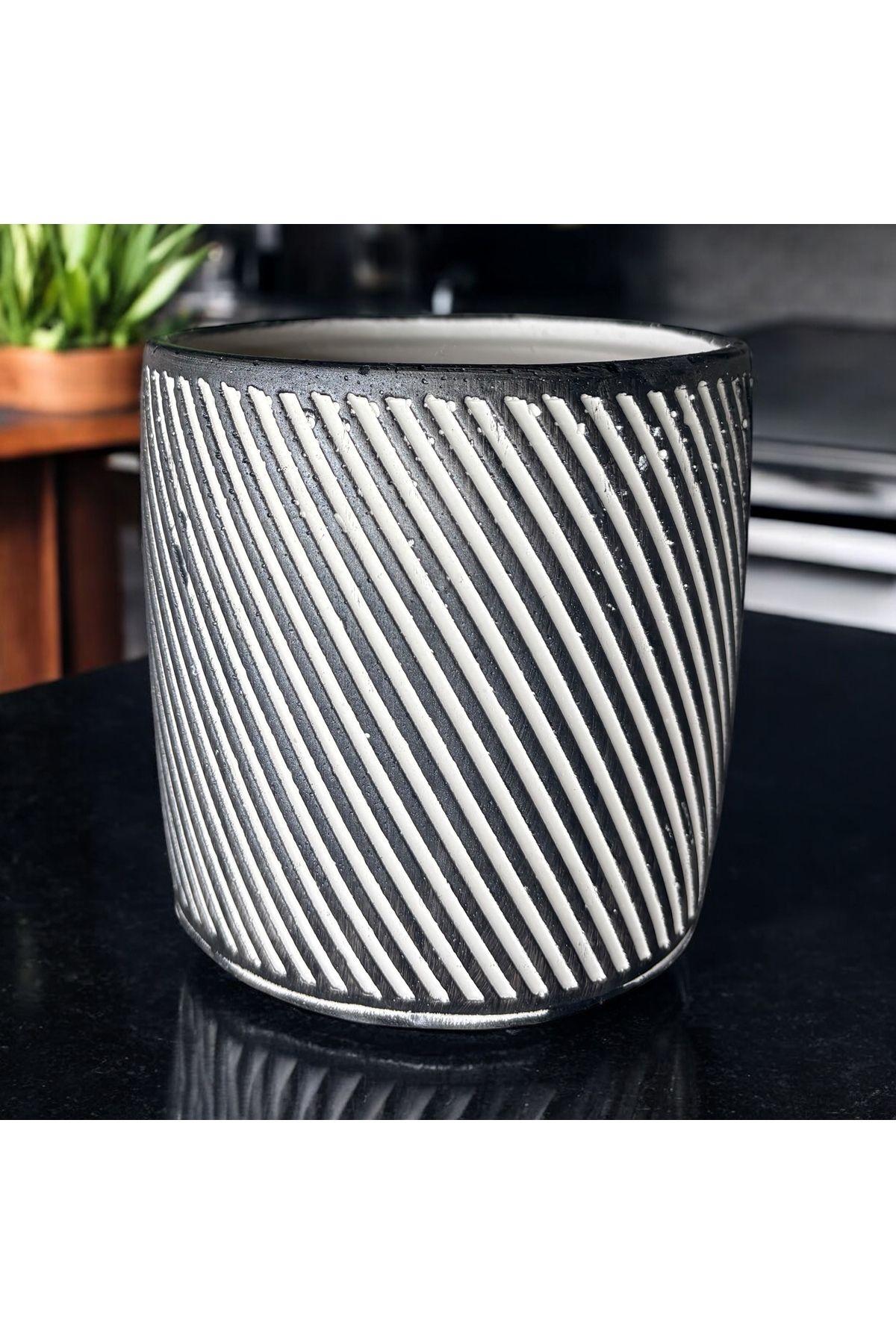 Yades "Zen Çizgisi" Modern Taş Saksı