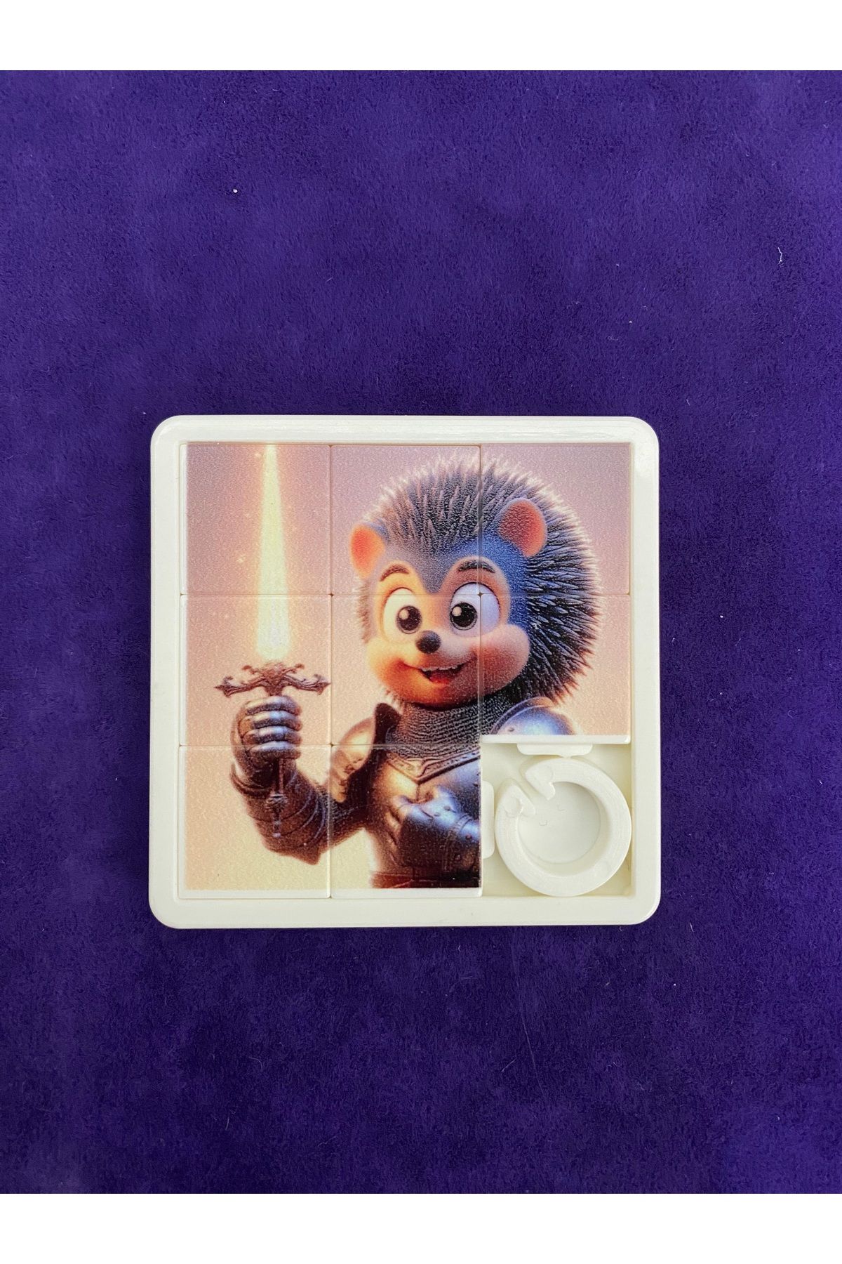 abnturk Smart Puzzle Şövalye Kirpi Temalı Kaydırmalı 9 Parça Yapboz 6X6 Boyutunda