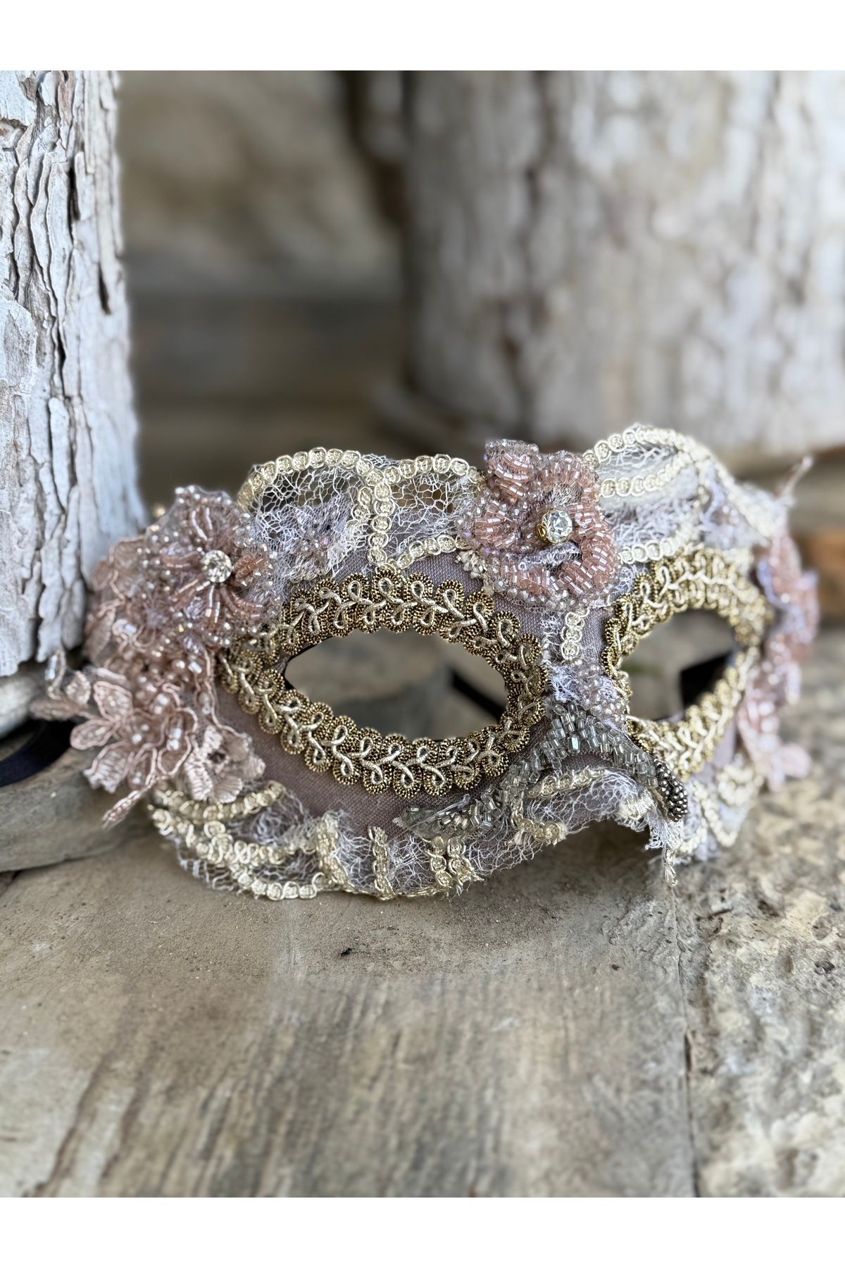 ARZUSONMEZ Özel Tasarım Renkli Aplikli Parti & Dekoratif Maske Vintage Mask