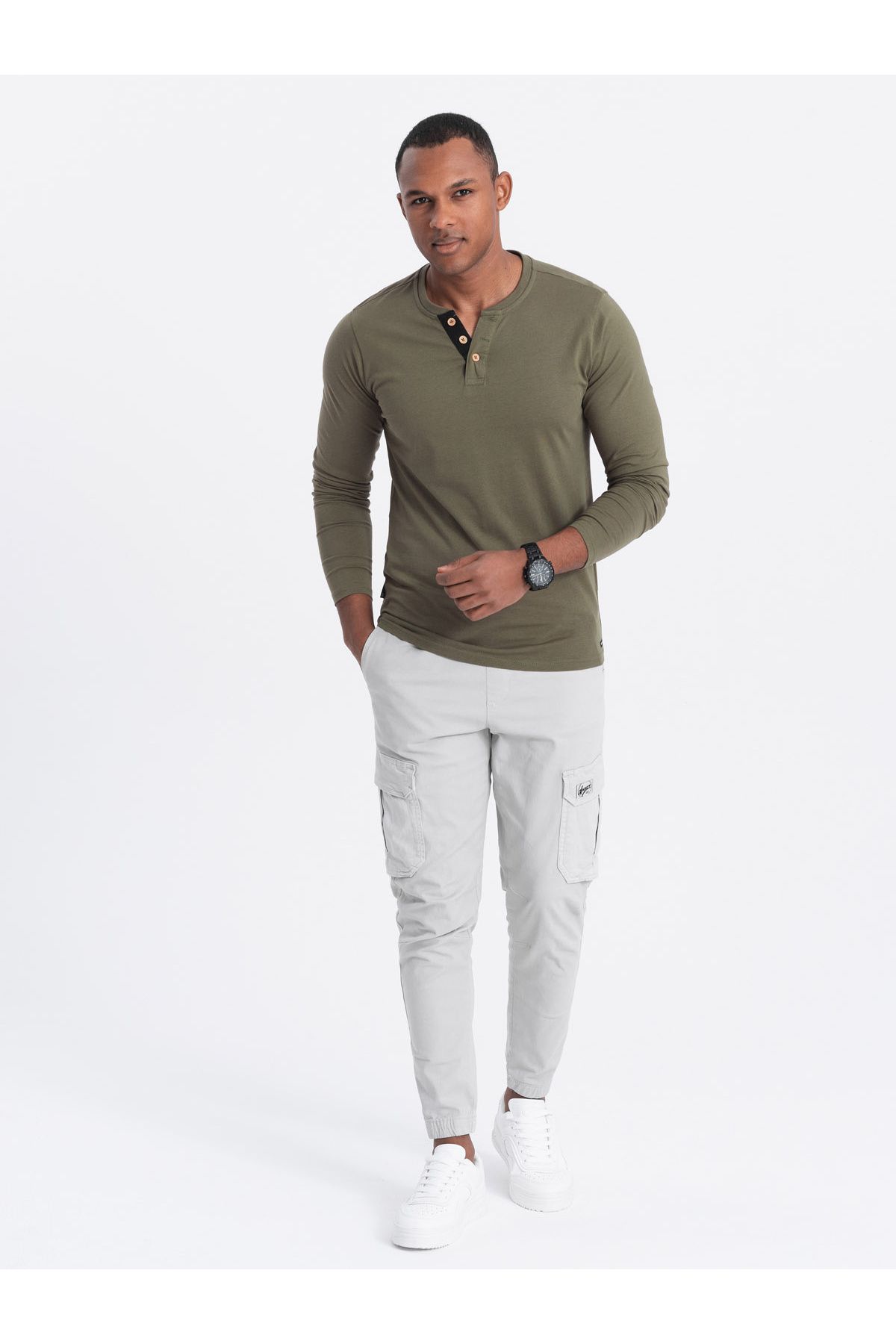 OMBRE-Herren Langarmshirt aus Baumwolle mit Knöpfen am Halsausschnitt - Dunkeloliv V1 OM-LSCL-0107 L 1