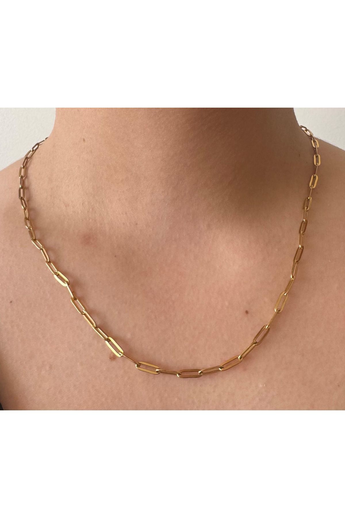 Mojo Jewellery Paslanmaz Çelik Ataç Model Altın Kaplama Kolye – Minimal & Şık Tasarım