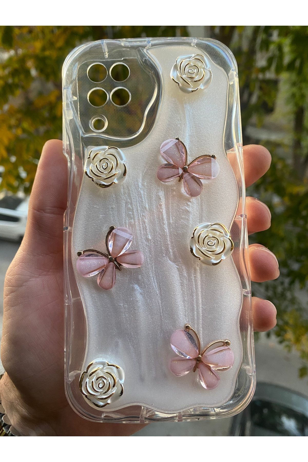 Rivor Samsung Galaxy A22 & M22 & M32 Kılıf 5D Kabartmalı Kelebek Çiçek Desenli Kenarları Şeffaf Kapak