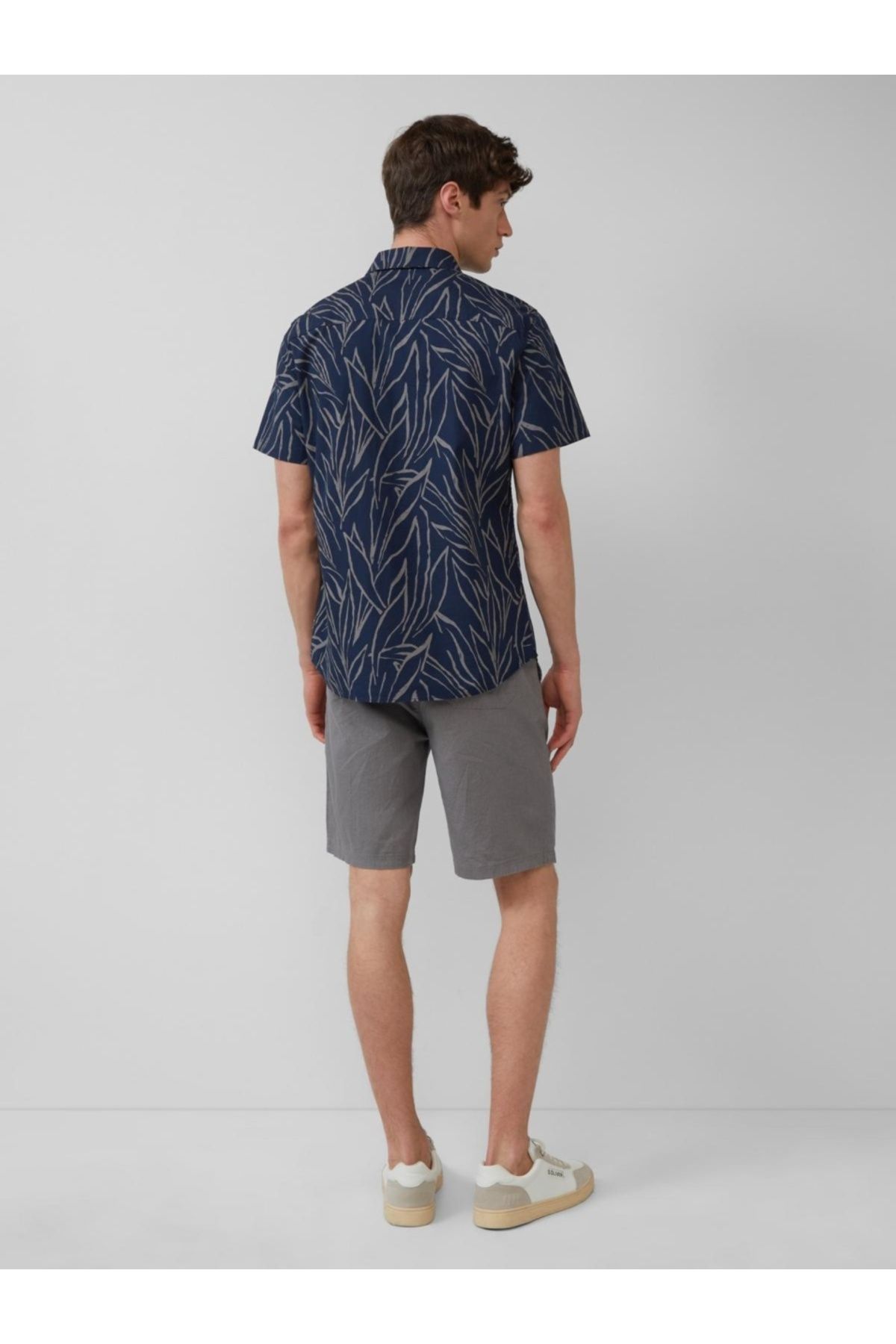 s.Oliver-Men's shirt with Kent collar, Slim fit, Dark navy 6