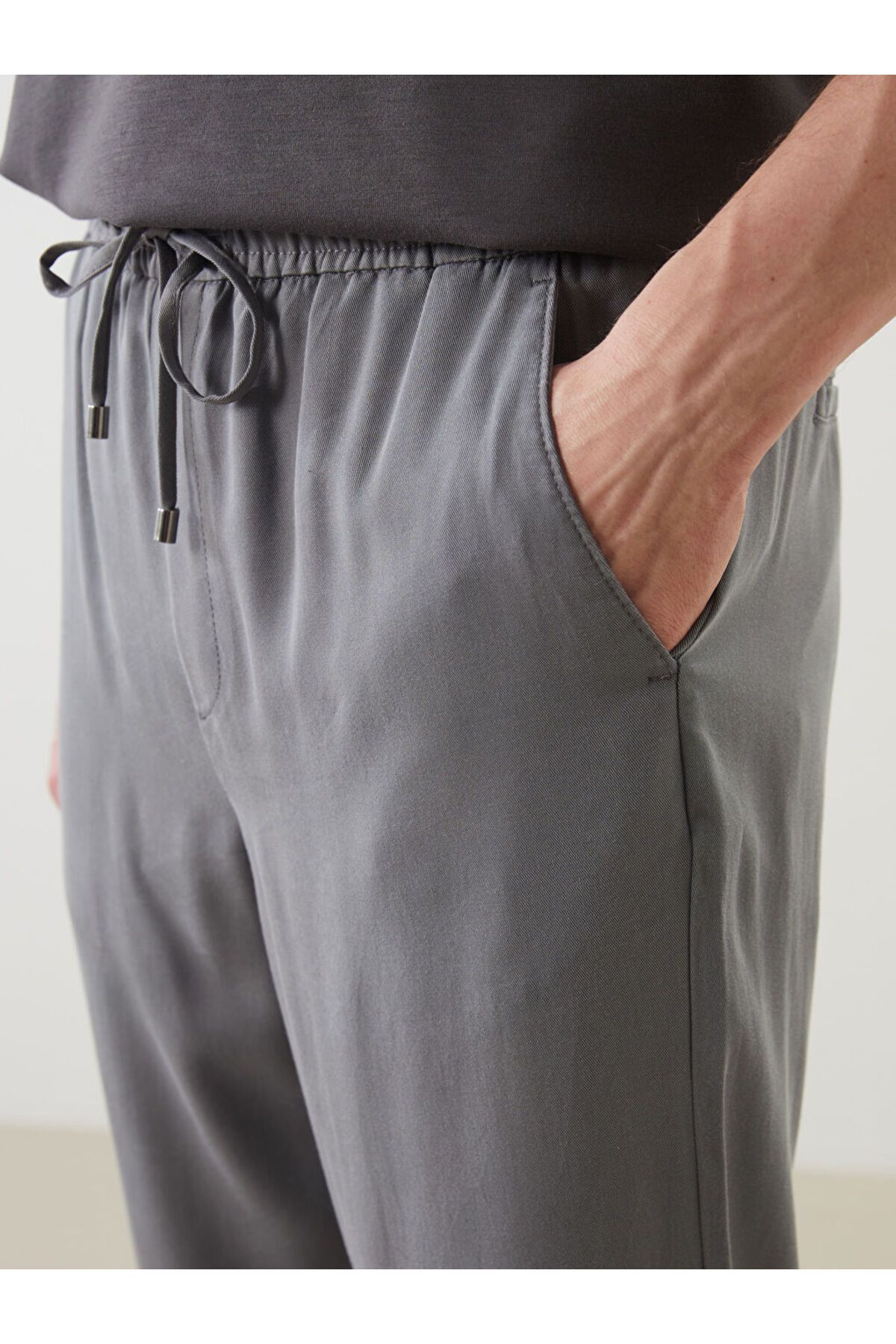 LC Waikiki-Standard Mold Men's Trousers with Elastic Waist 3