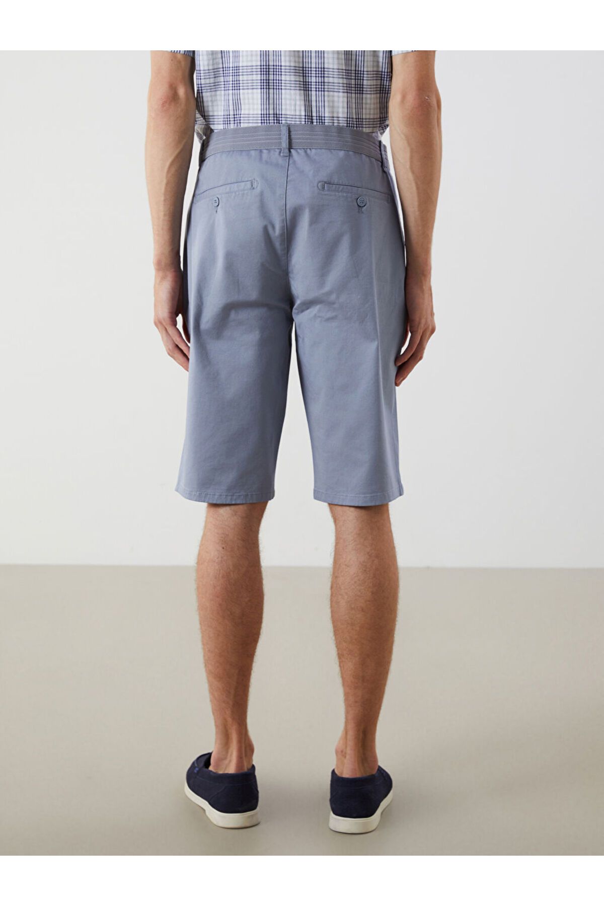 LC Waikiki-Ανδρικό σορτς Gabardine Standard Fit 4