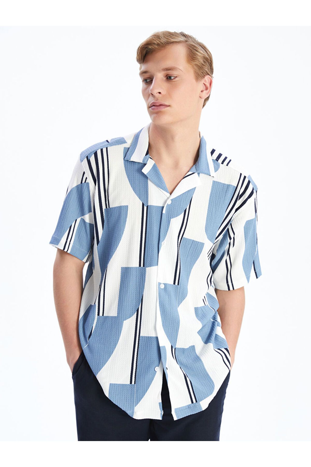 LC Waikiki LCW Regular Fit Kısa Kollu Desenli Erkek Gömlek