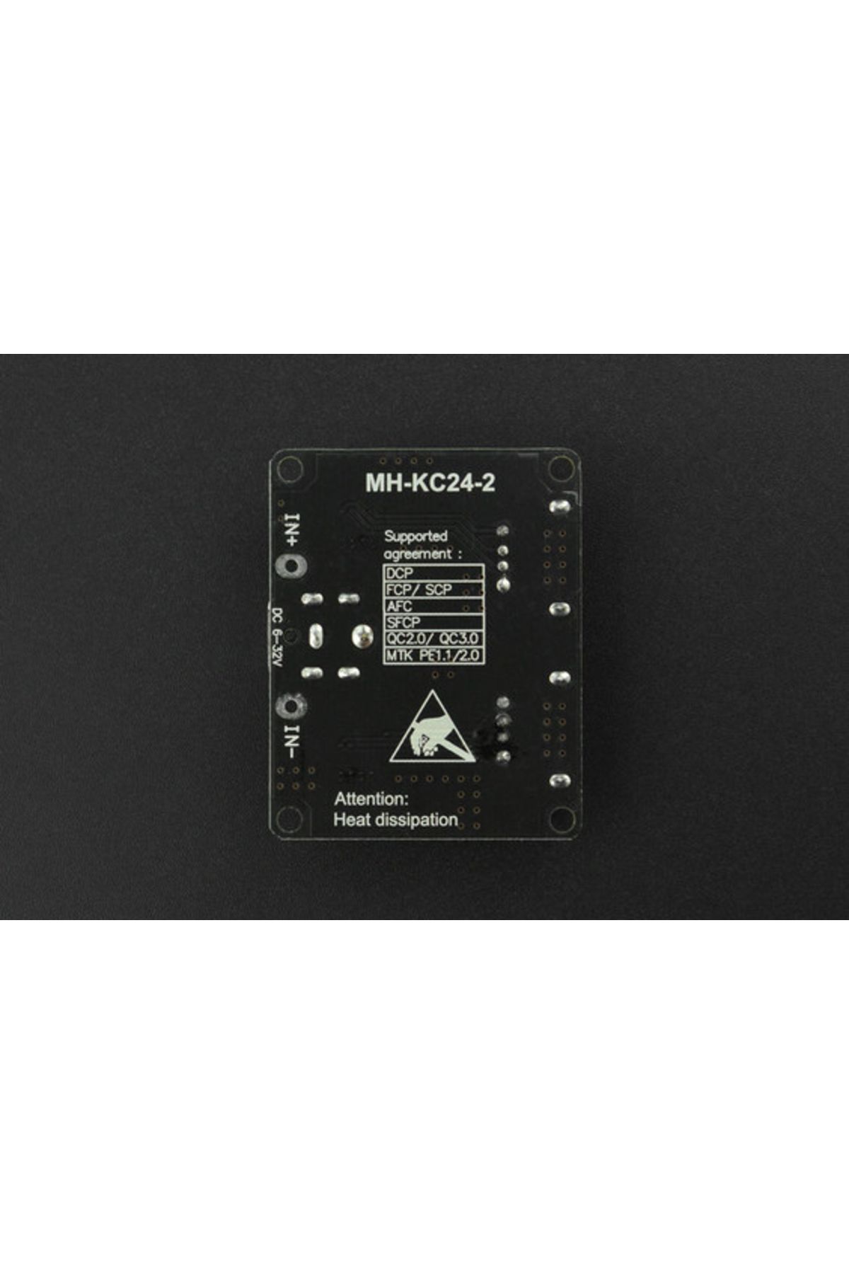 ROBOFUN-DF Robot buck module fast charging with 2 USBs 3