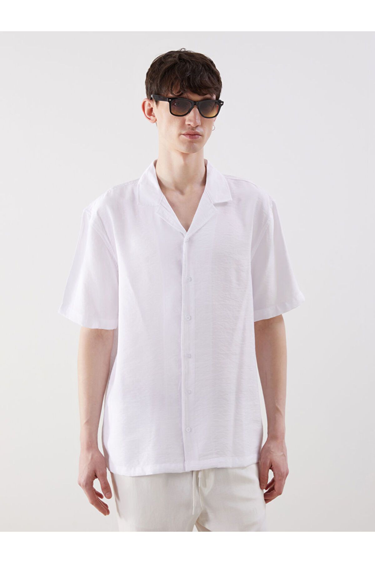 LC Waikiki XSIDE Ekru Regular Fit Kısa Kollu Erkek Gömlek
