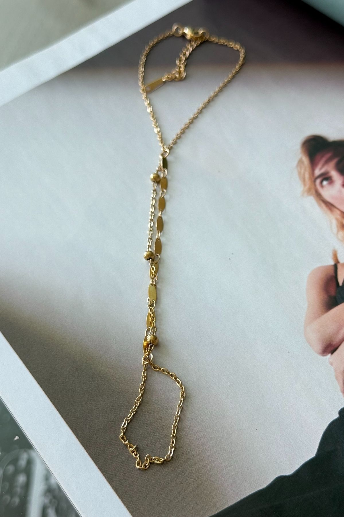 Trendy Butik Çelik Zincir Model Şahmeran