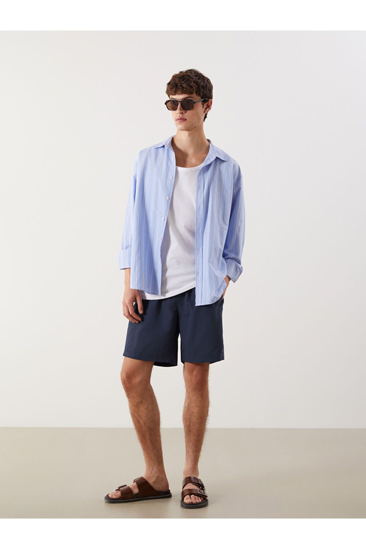 LC Waikiki LCW Kısa Boy Basic Erkek Deniz Şortu