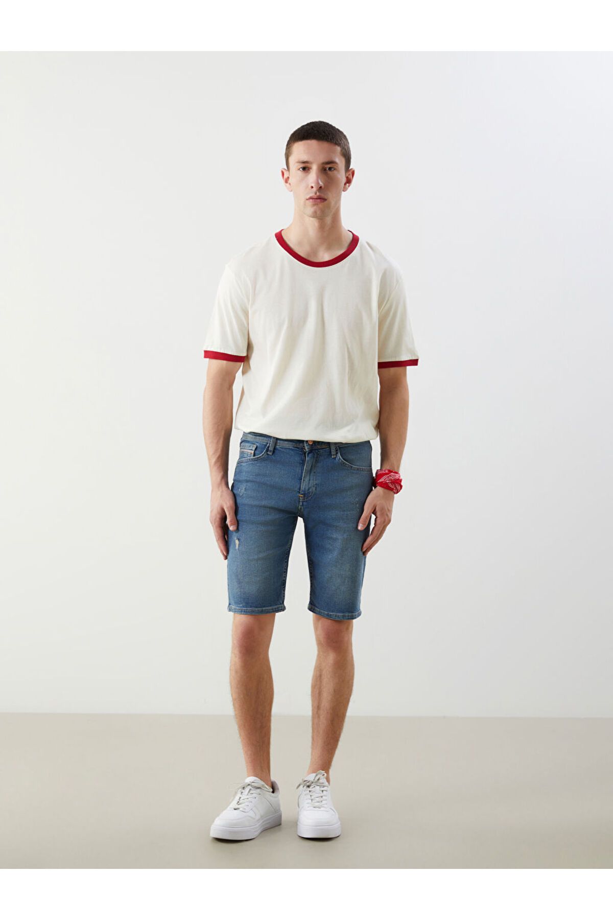 LC Waikiki Süper Skinny Fit Erkek Jean Şort