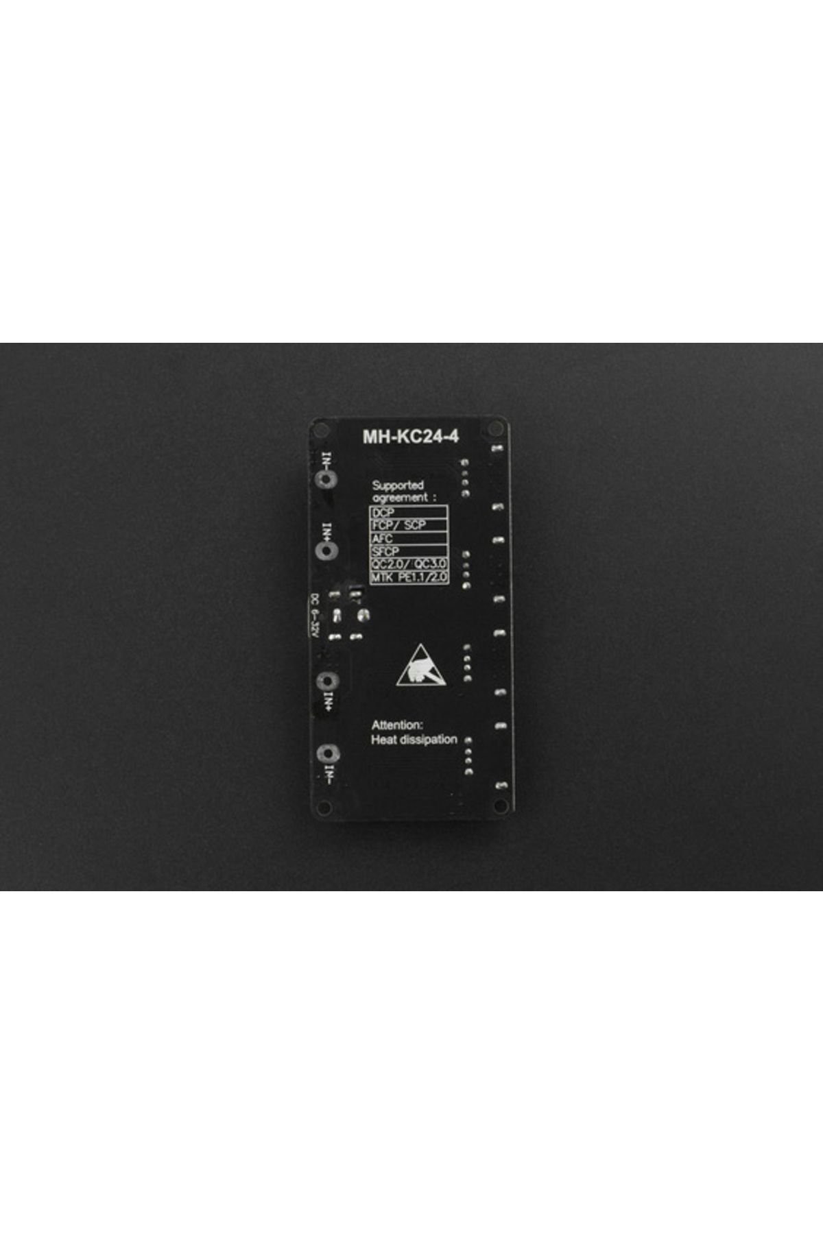 ROBOFUN-DF Robot buck module fast charging with 4 USBs 3