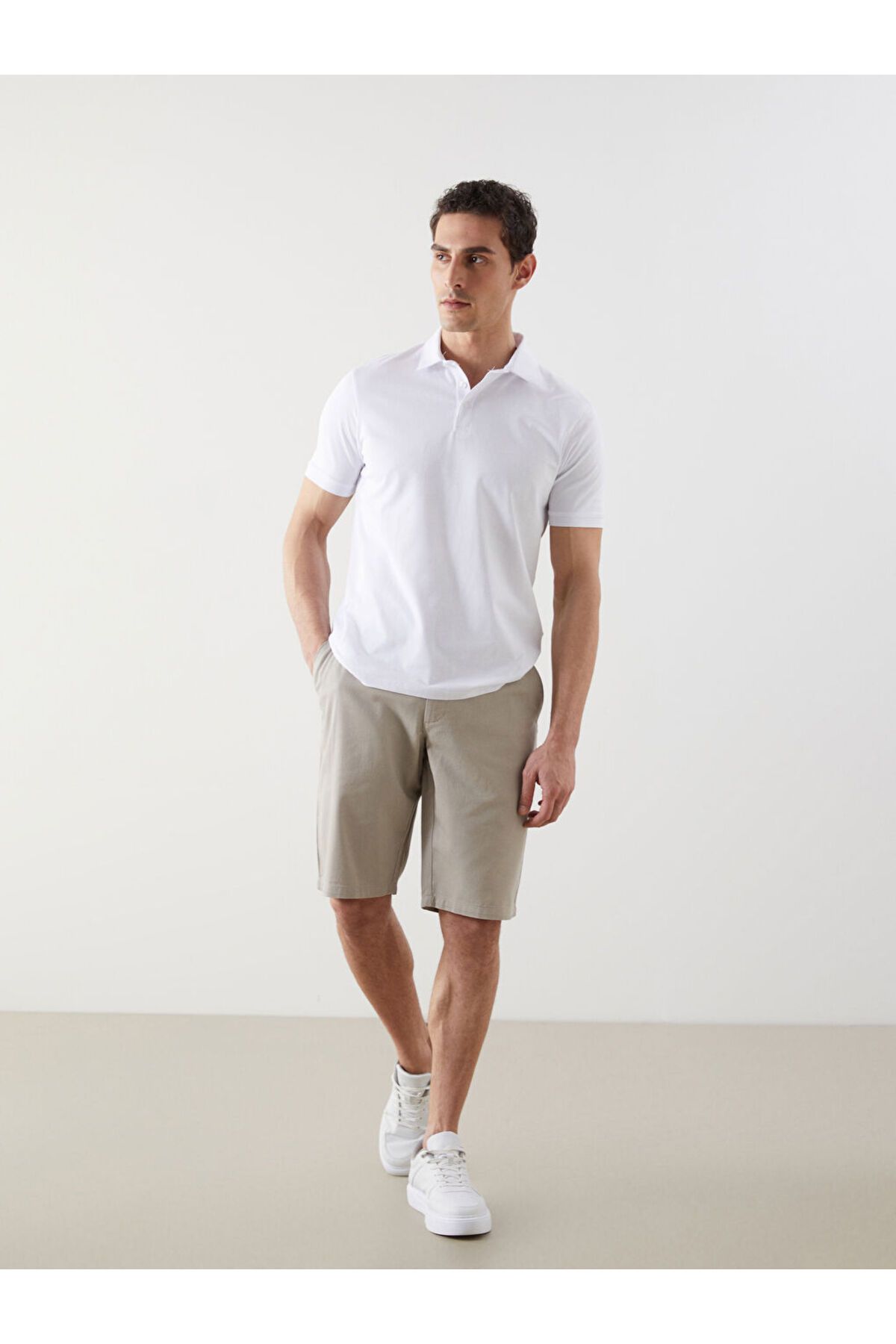 LC Waikiki Yeni Sezon Standart Kalip Gabardin Erkek Sort - S51095Z8