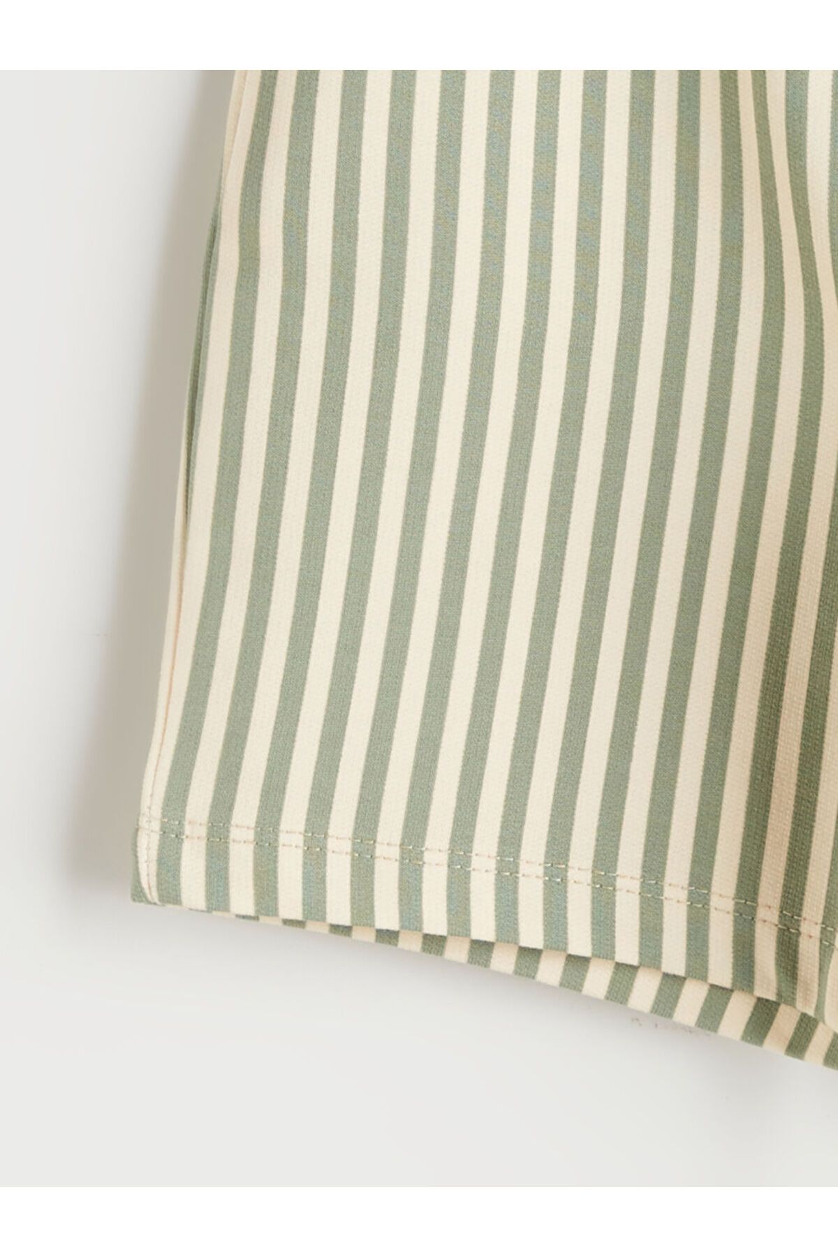 LC Waikiki-Sparkling Selections from Shining Store |   Green Elastic Waist Striped Boy's Shorts 2
