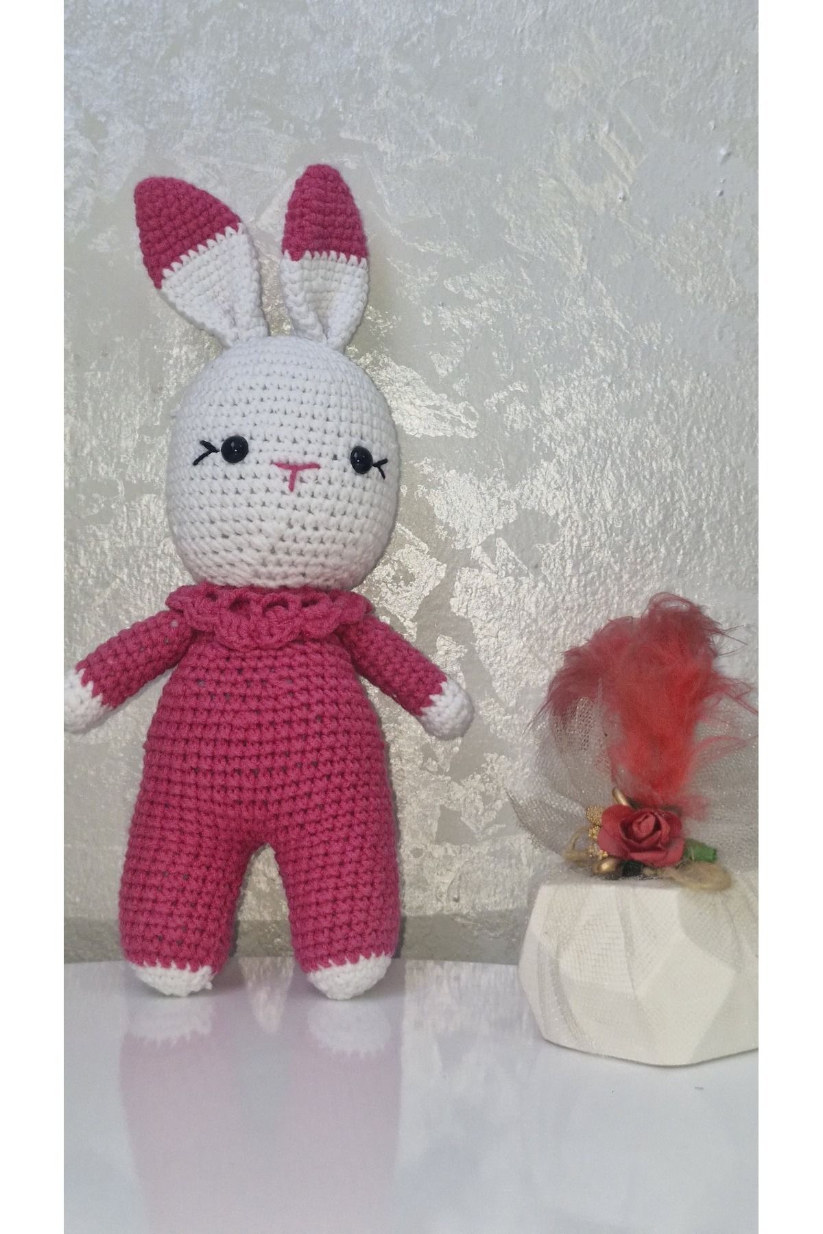 MiLio Store MiLio Pembe Tavşan – El Örgüsü ve İşlemeli Sevimli Oyuncak, Bebek ve Çocuklar İçin