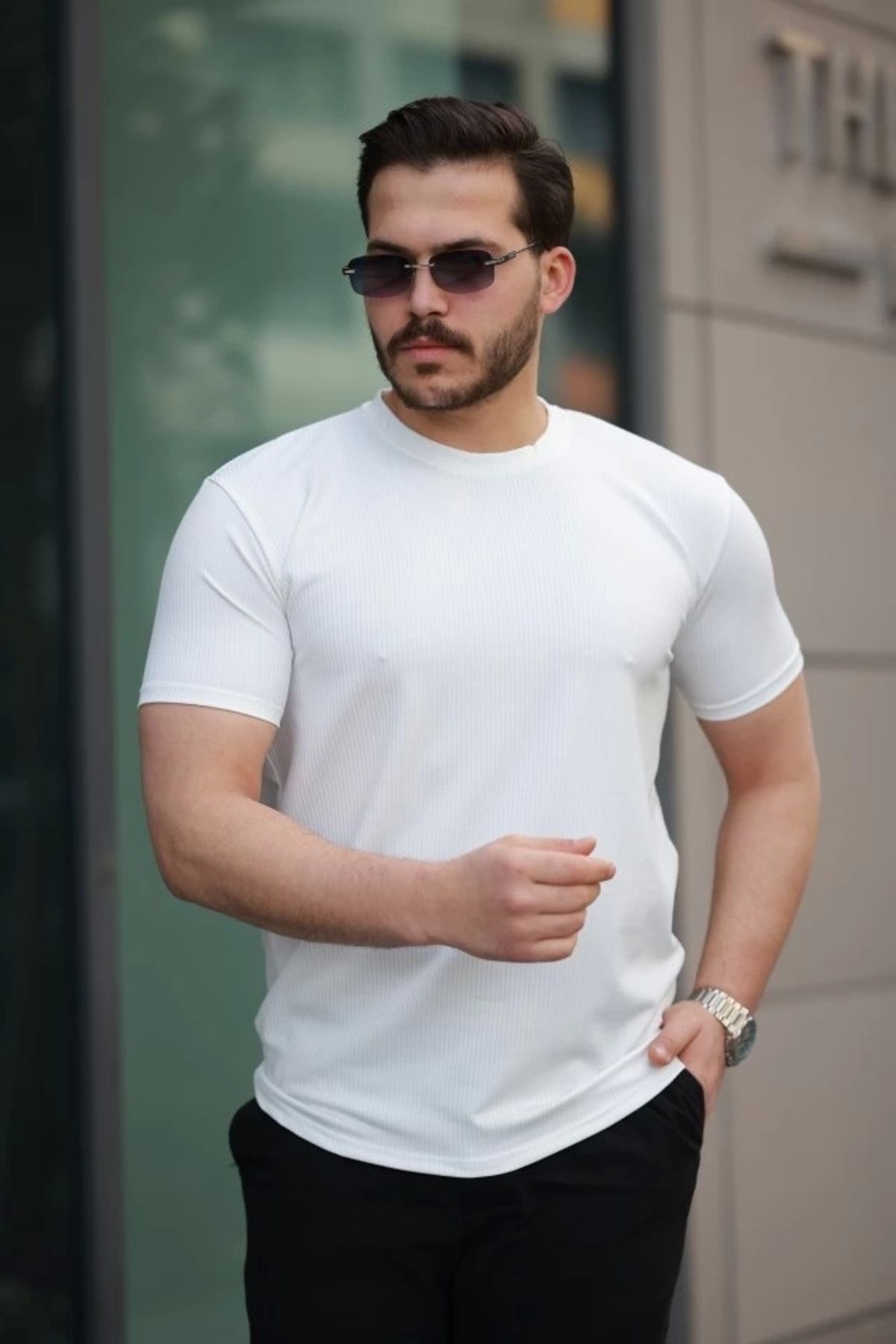 Butik Erkek Kısa Kollu çizgi Kabartma Detaylı T-shirt