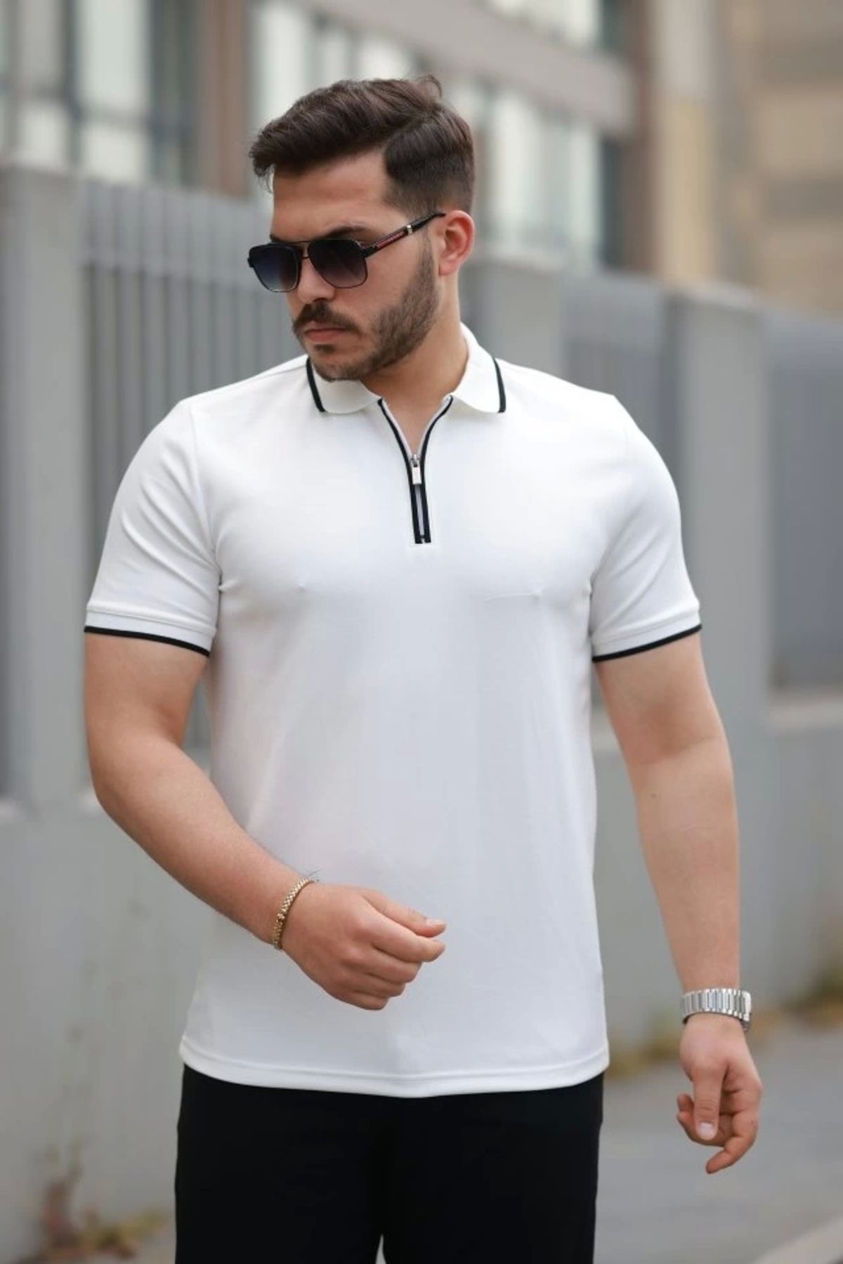 Butik Erkek Fermuar Yakalı çizgi Detaylı Kısa Kollu Tişört