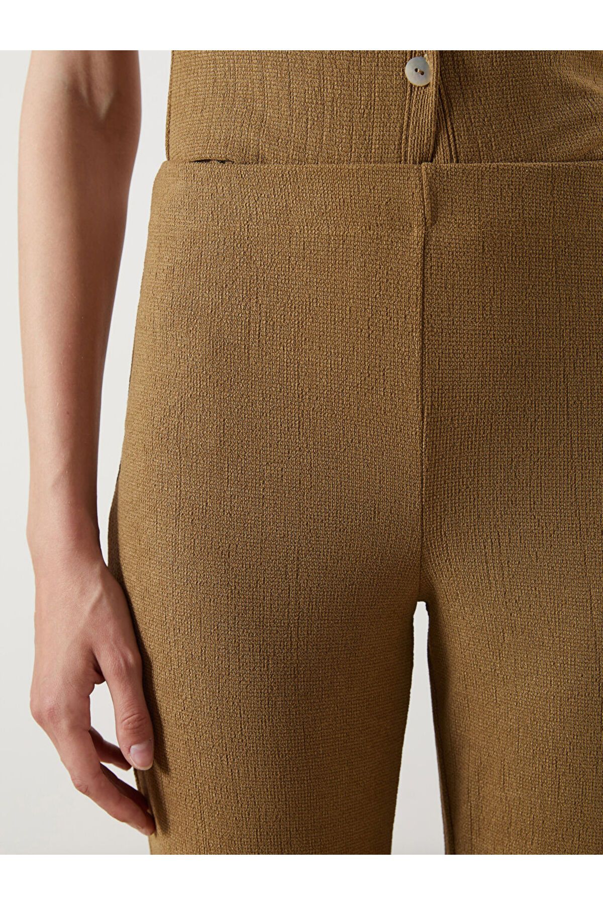 LC Waikiki-New Season Women's Textured Trousers with Elastic Waist - S5Nr09Z8 3