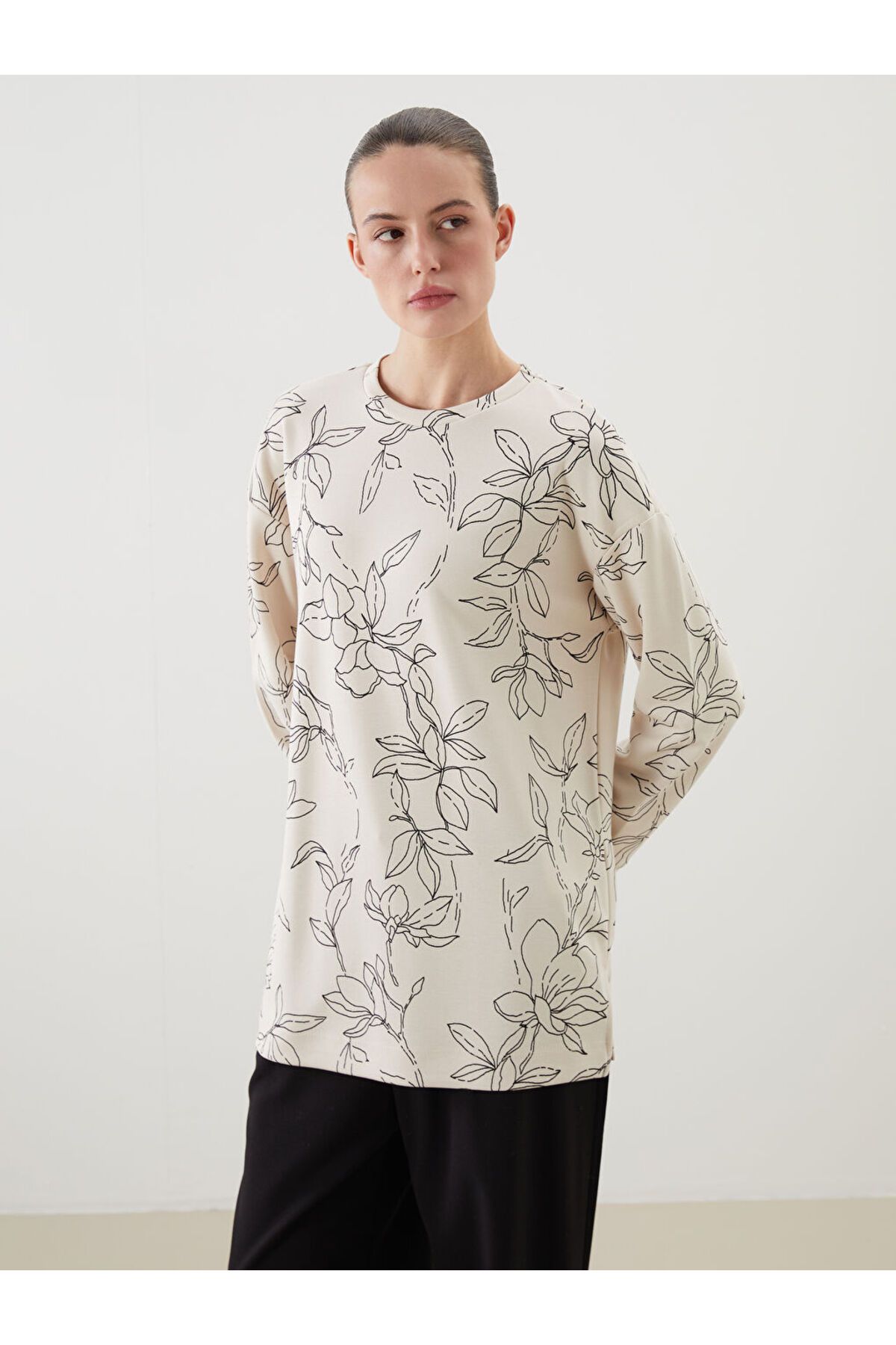 LC Waikiki Çiçekli Oversize Kadın Sweatshirt Tunik
