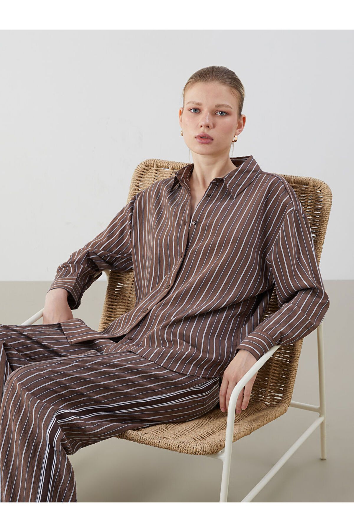 LC Waikiki LCW Çizgili Oversize Kadın Gömlek