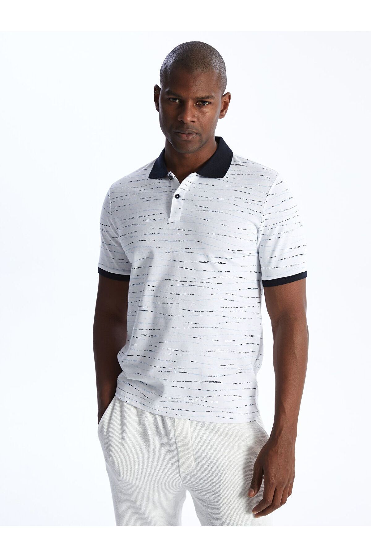 LC Waikiki Polo Yaka Kısa Kollu Desenli Erkek Tişört
