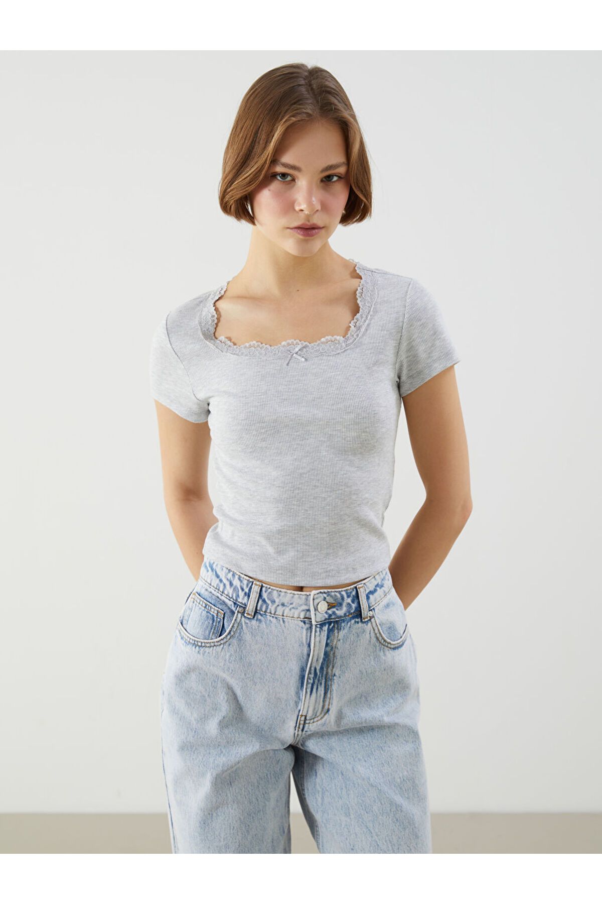 LC Waikiki XSIDE Gri U Yaka Dantel Detaylı Crop