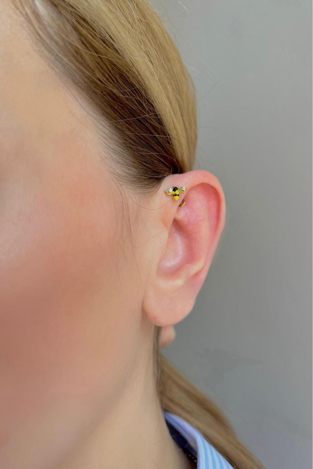 Bijou Luz Gold Arı Figürlü Tragus Piercing