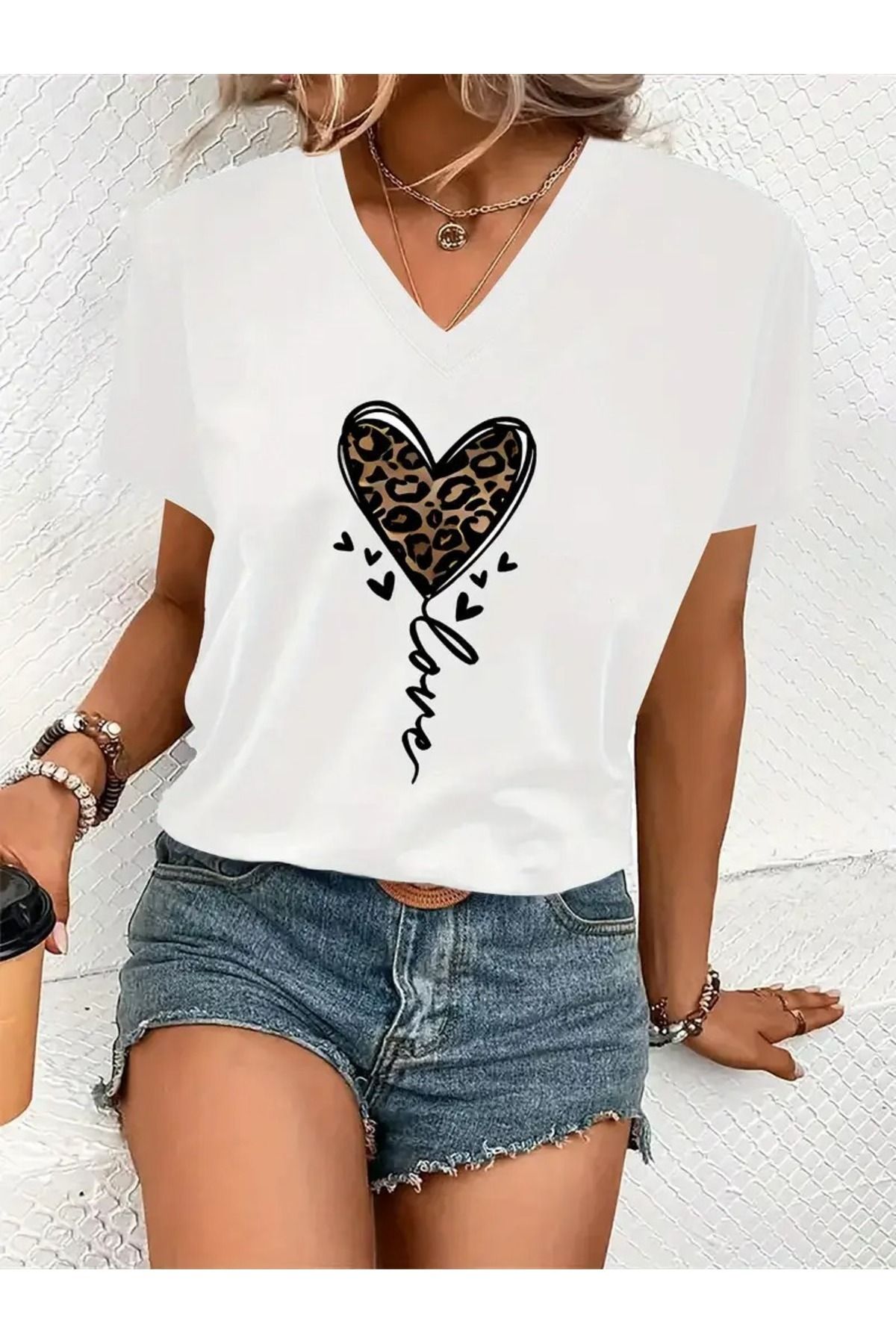Tarzsokak Kadın V yaka Beyaz Siyah T-Shirt Baskılı Oversize