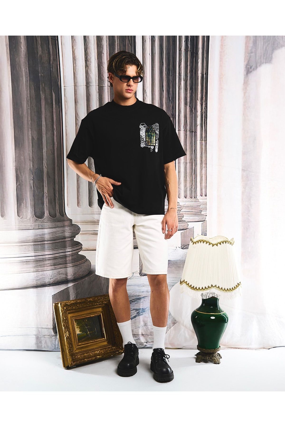 fame-stoned Pencere Aplikeli Unisex %100 Pamuk Oversize Siyah T-shirt