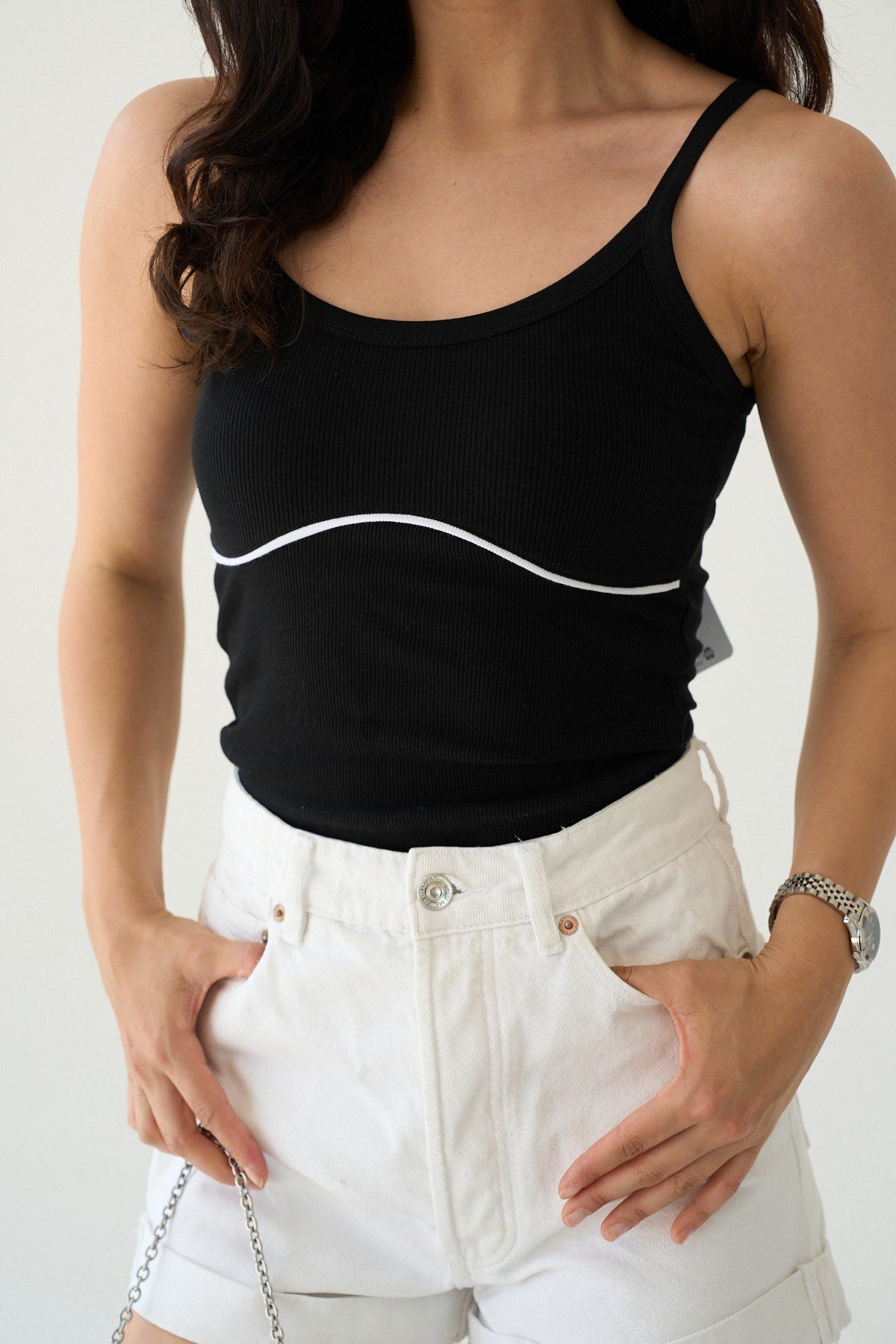 Butik Çizgi detaylı tshirt