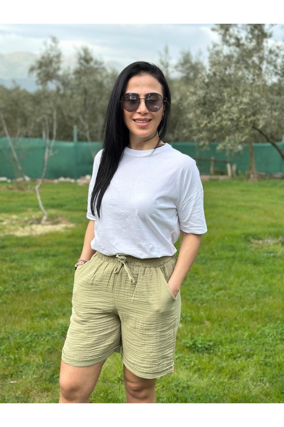 KTY TR KADIN v GENÇ MÜSLİN ŞORT DÖKÜMLÜ DETAYLI