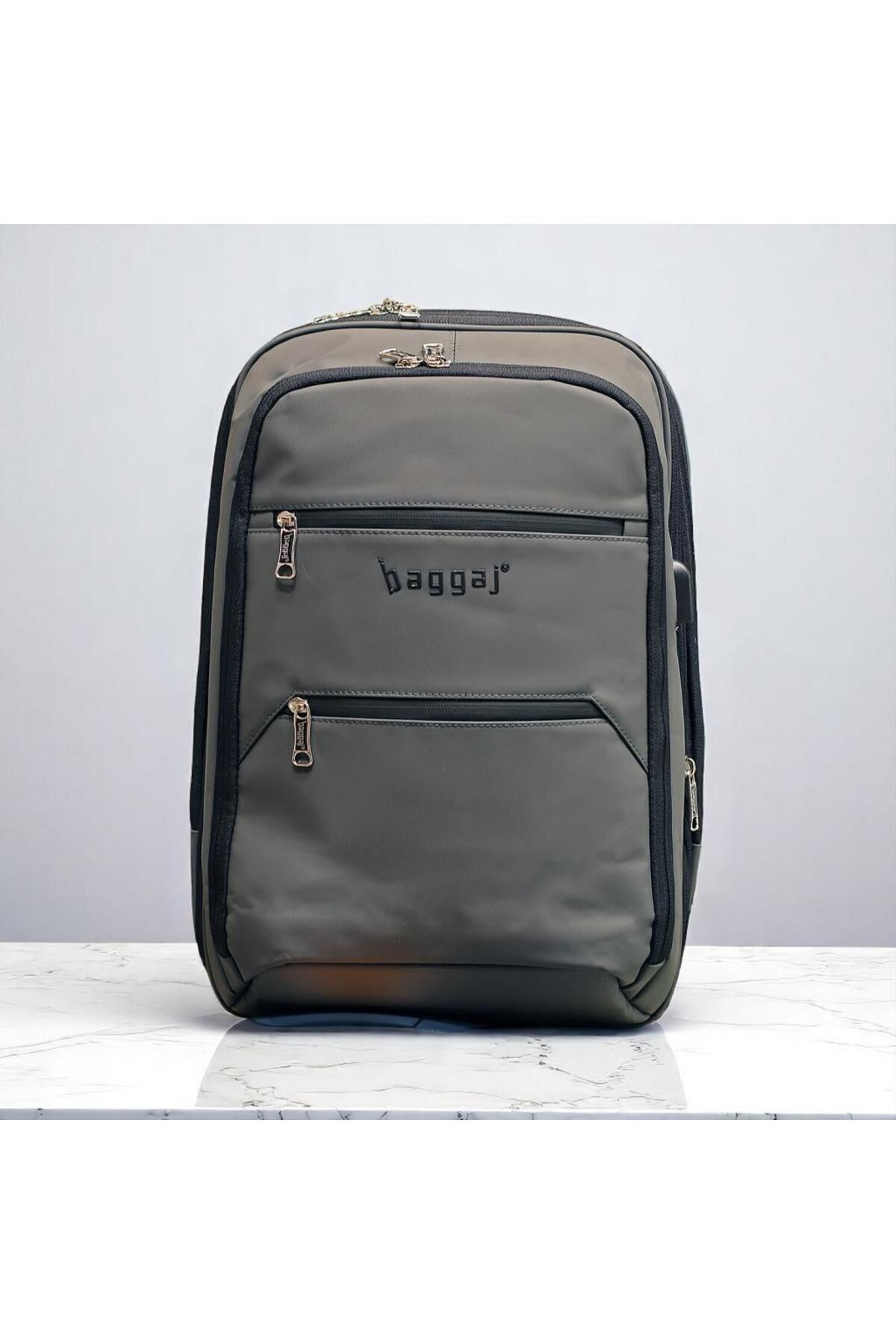 Baggaj Laptop Gözlü ve Körüklü İnce Tasarım Sırt Çantası Baggaj S24130