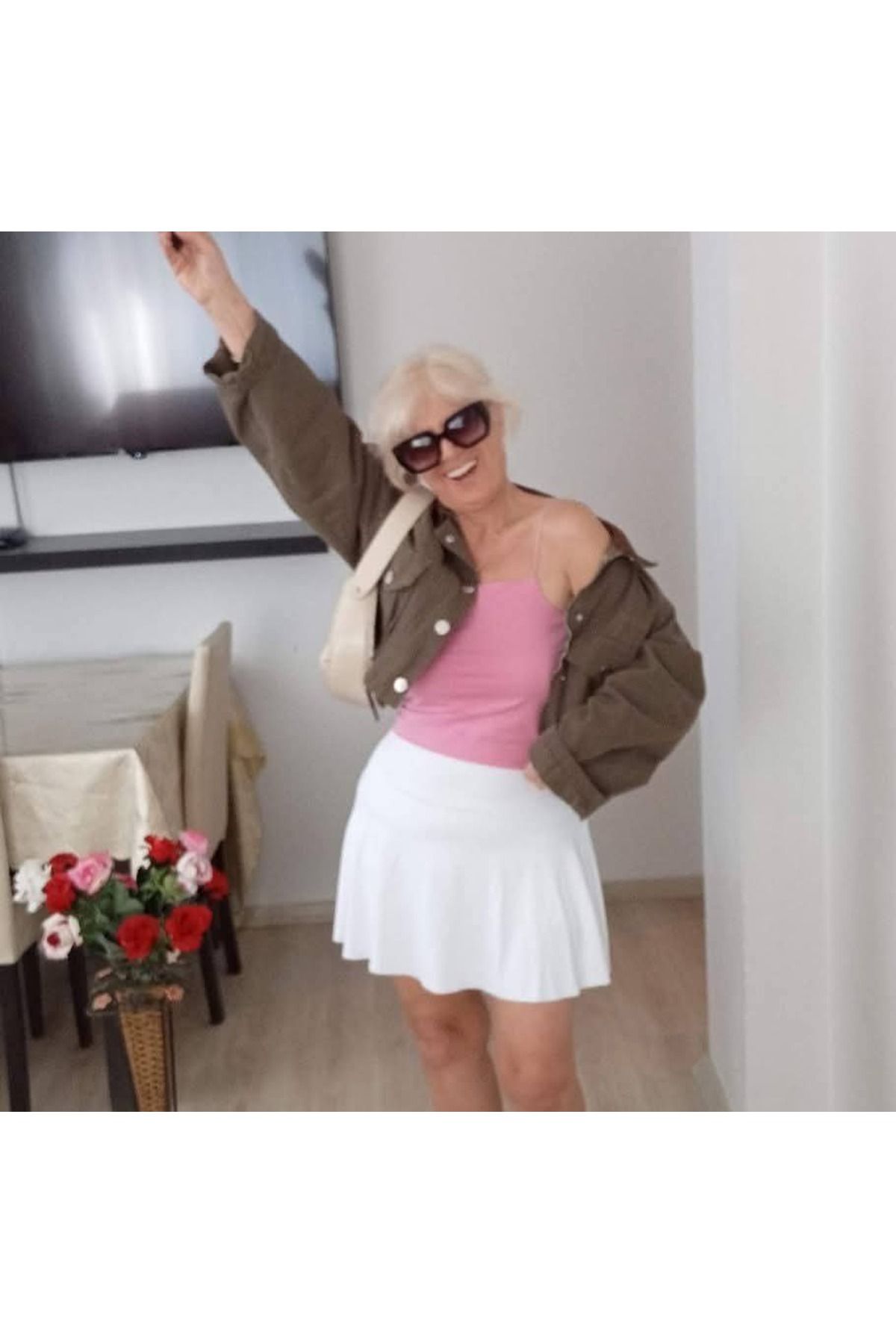 Butik Askılı ,ön kısmı çift kat esnek bluz