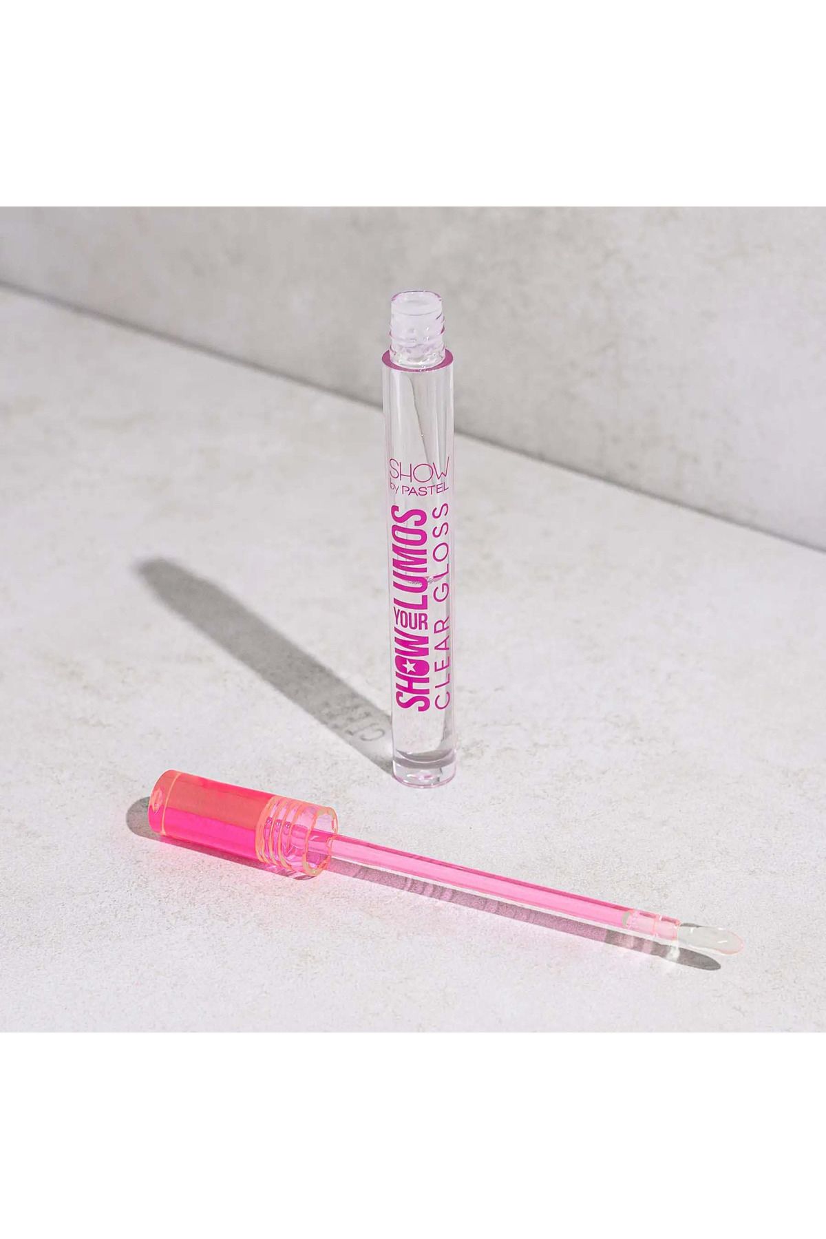 Pastel-Show Your Lumos Clear Gloss 2