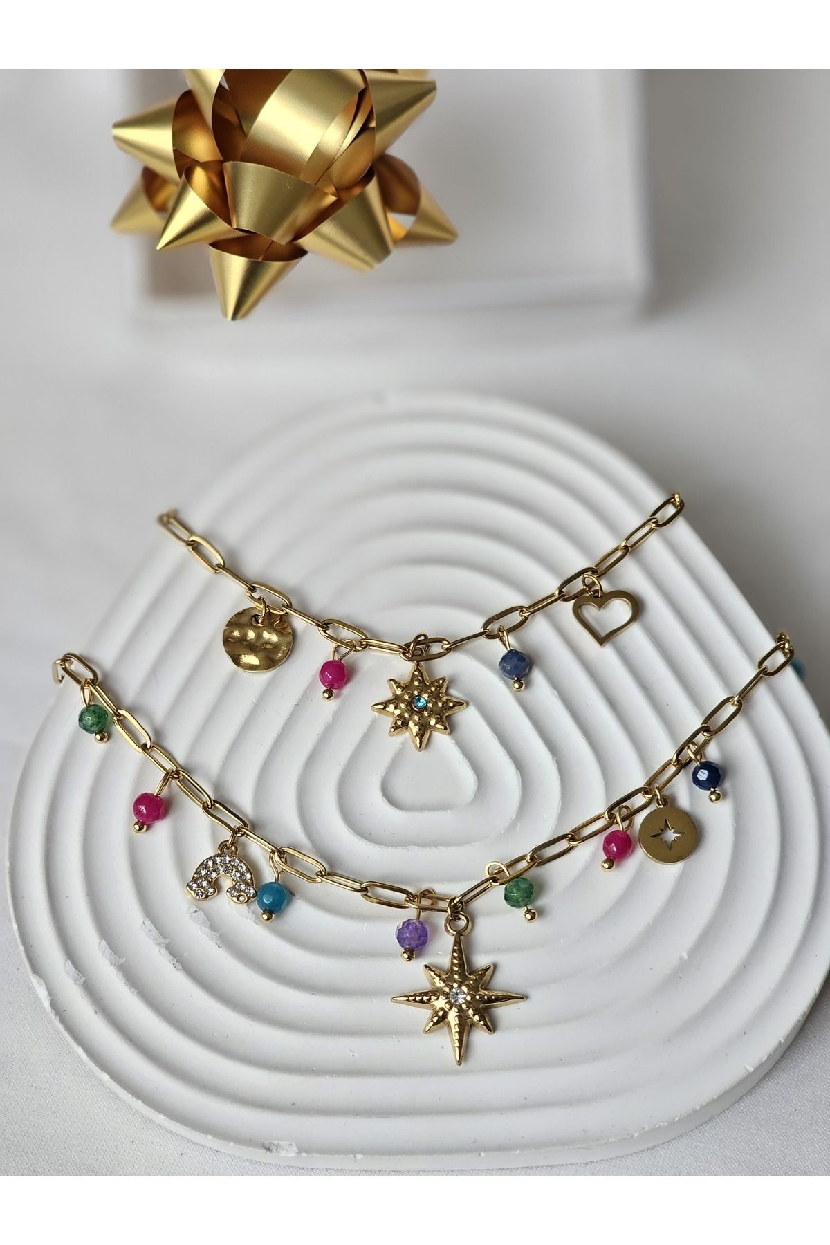 Roya Happiness CHARMLI KOLYE VE BİLEKLİK SET HEDİYE KUTULU YILDIZ CHARMLI RENKLİ BONCUKLU ALTIN RENK ÇELİK SET