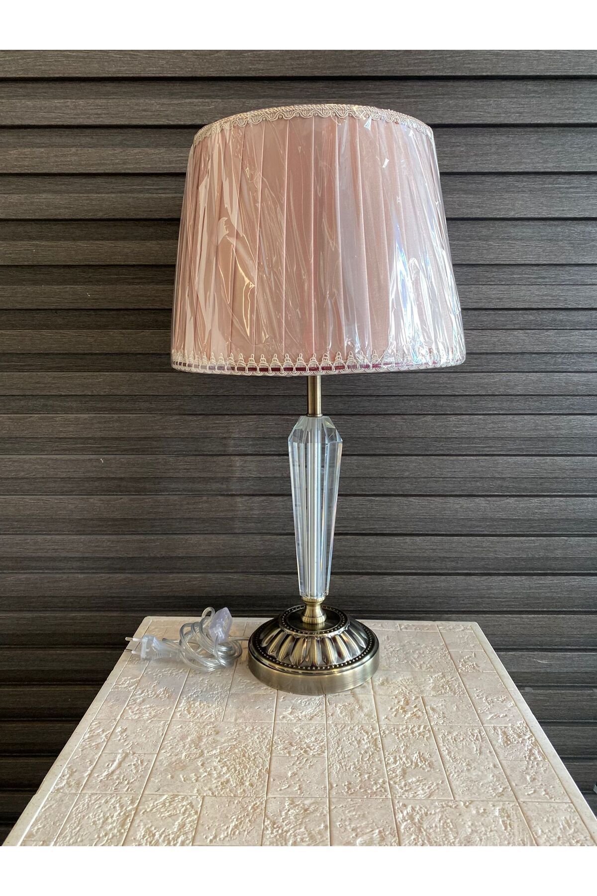 SerenityHaven Eskitme Pembe Şapkalı Abajur