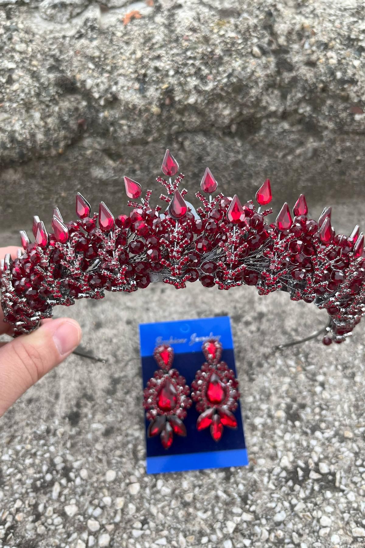 Hobigram Belicia Bordo Gelin Kına Tacı Özel Gün Aksesuar Kadın Taç Ve Üç Mekik Küpe Takımı