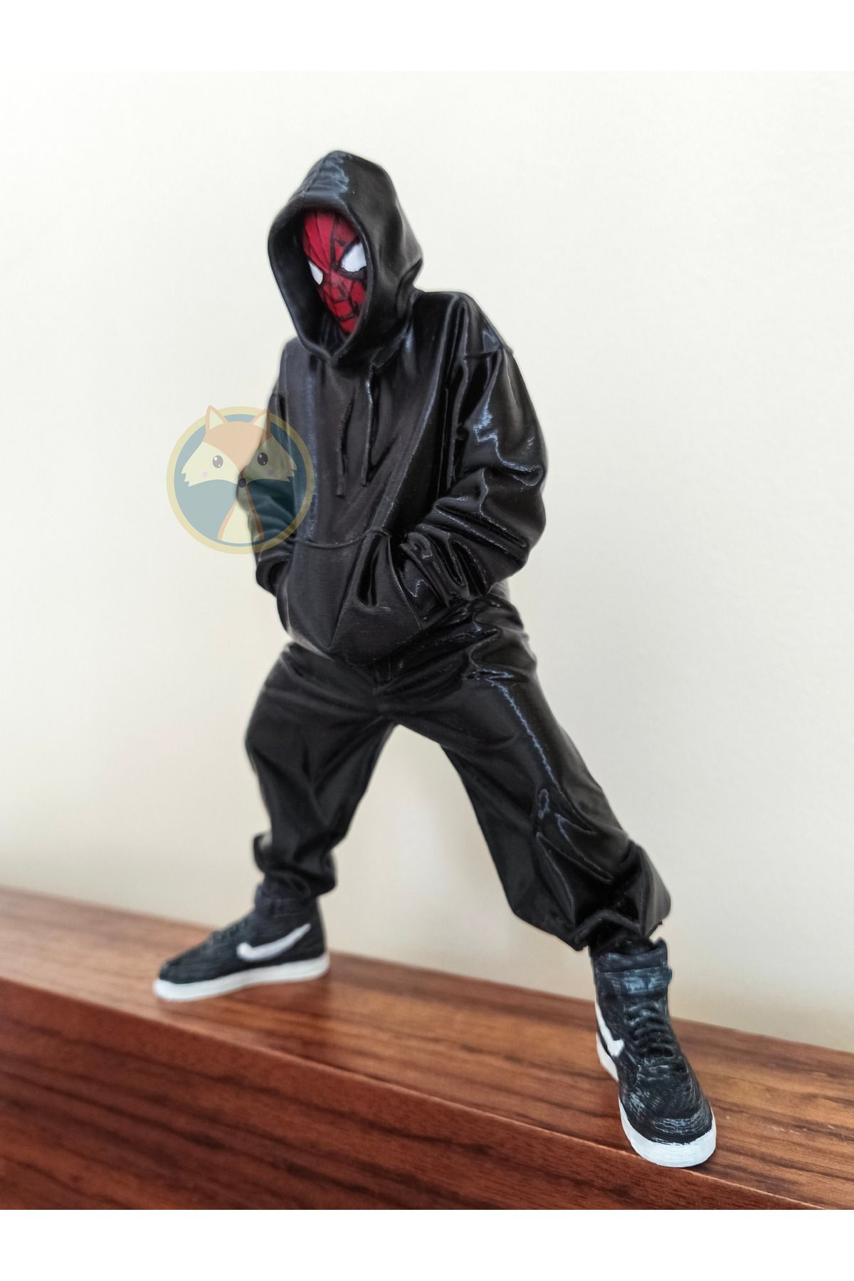 Tilki Atölye Urban Hero - Kapüşonlu Örümcek Adam