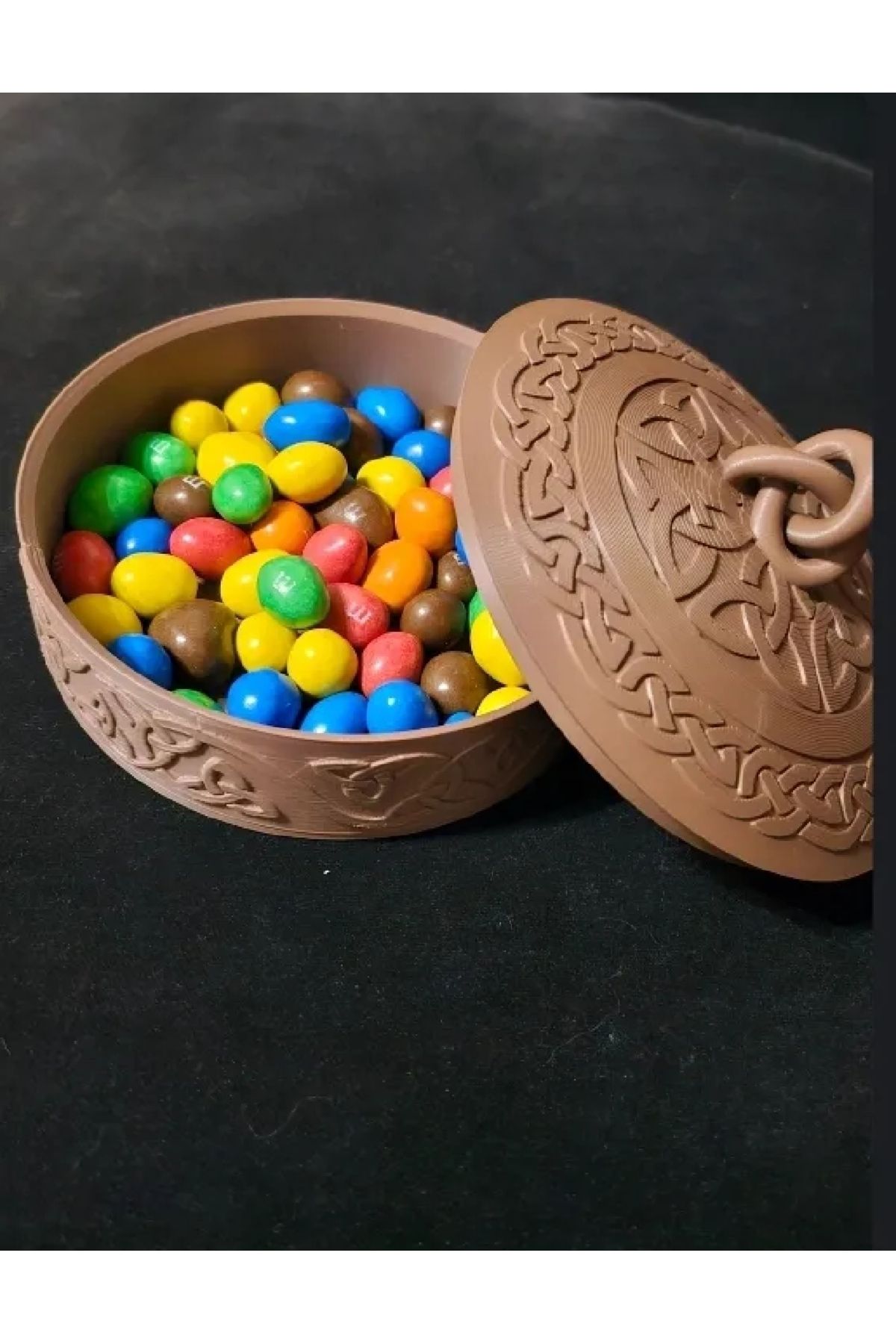 printastic İşlemeli Çin Vazosu Kapaklı